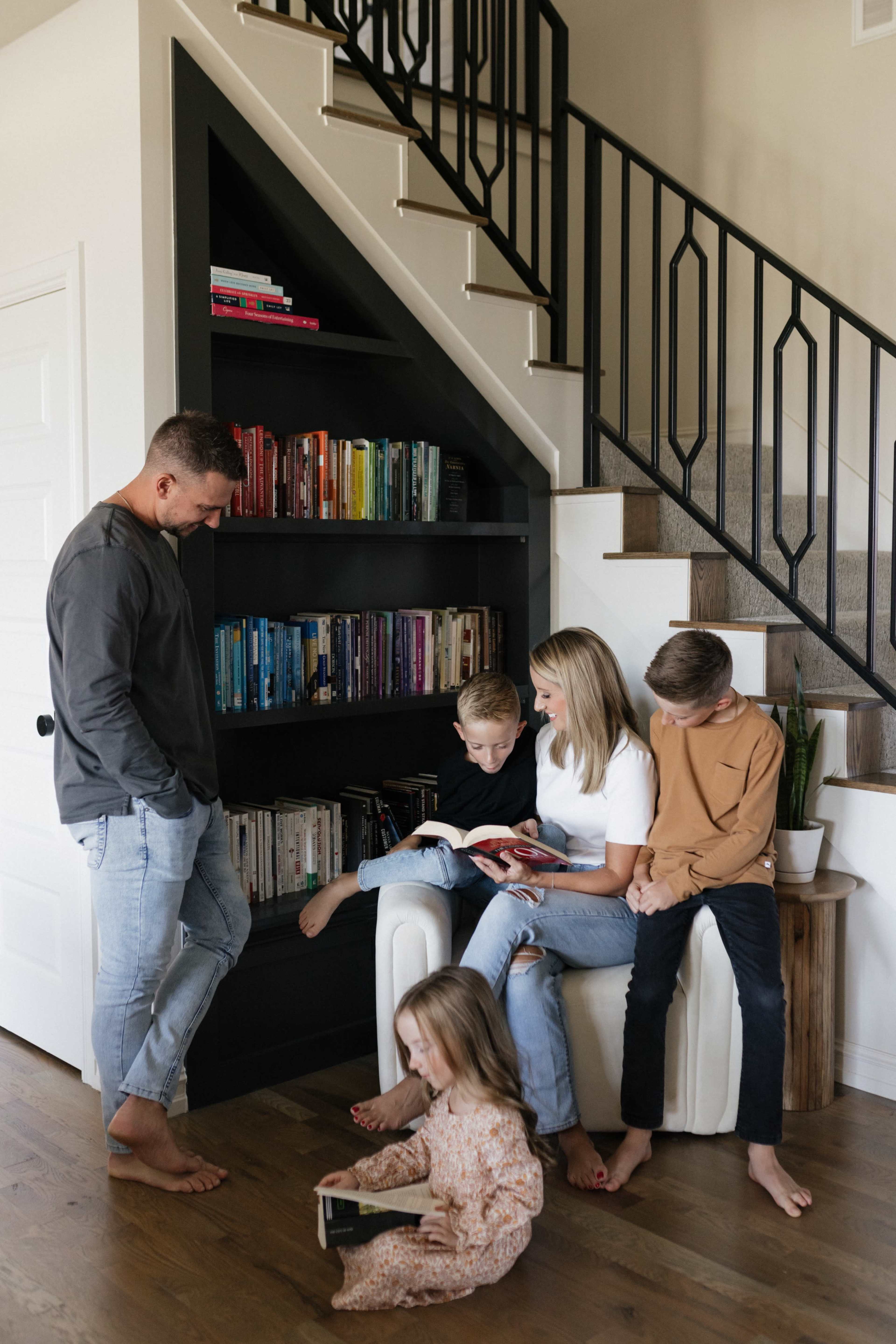Spacious Designer Home with Natural Light & Modern Touches Image in Lynn Lane, Tulsa, OK
