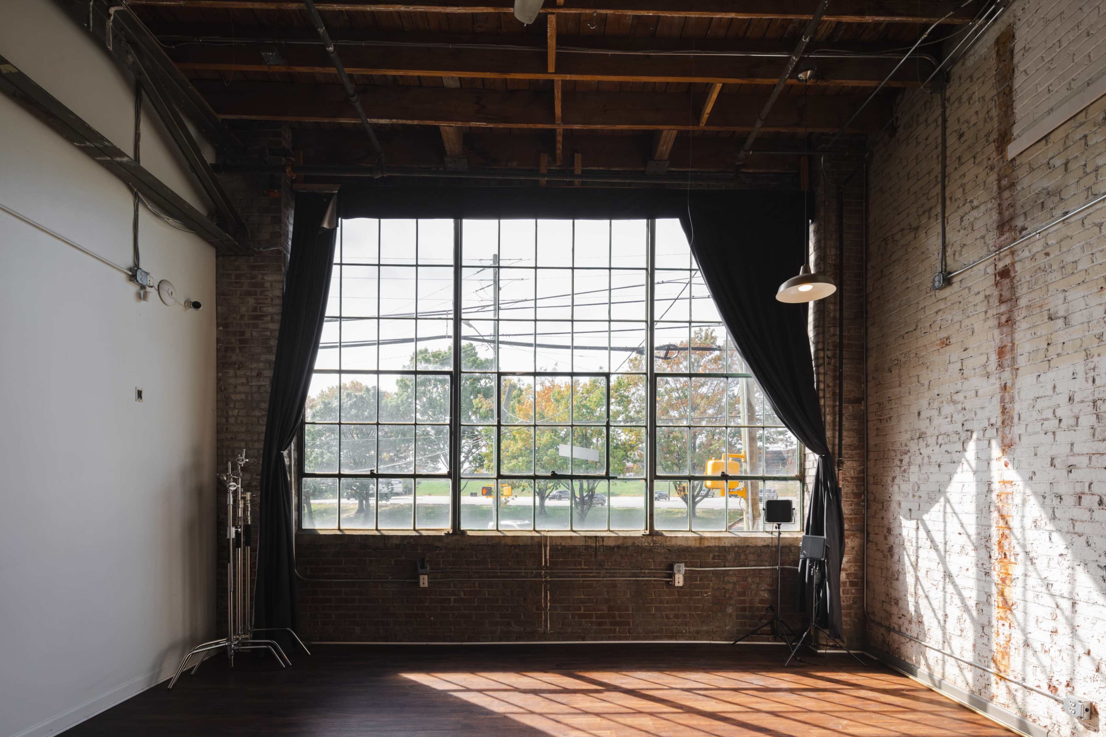 Natural Light Industrial Loft in Westside Atlanta Image in English Avenue, Atlanta, GA