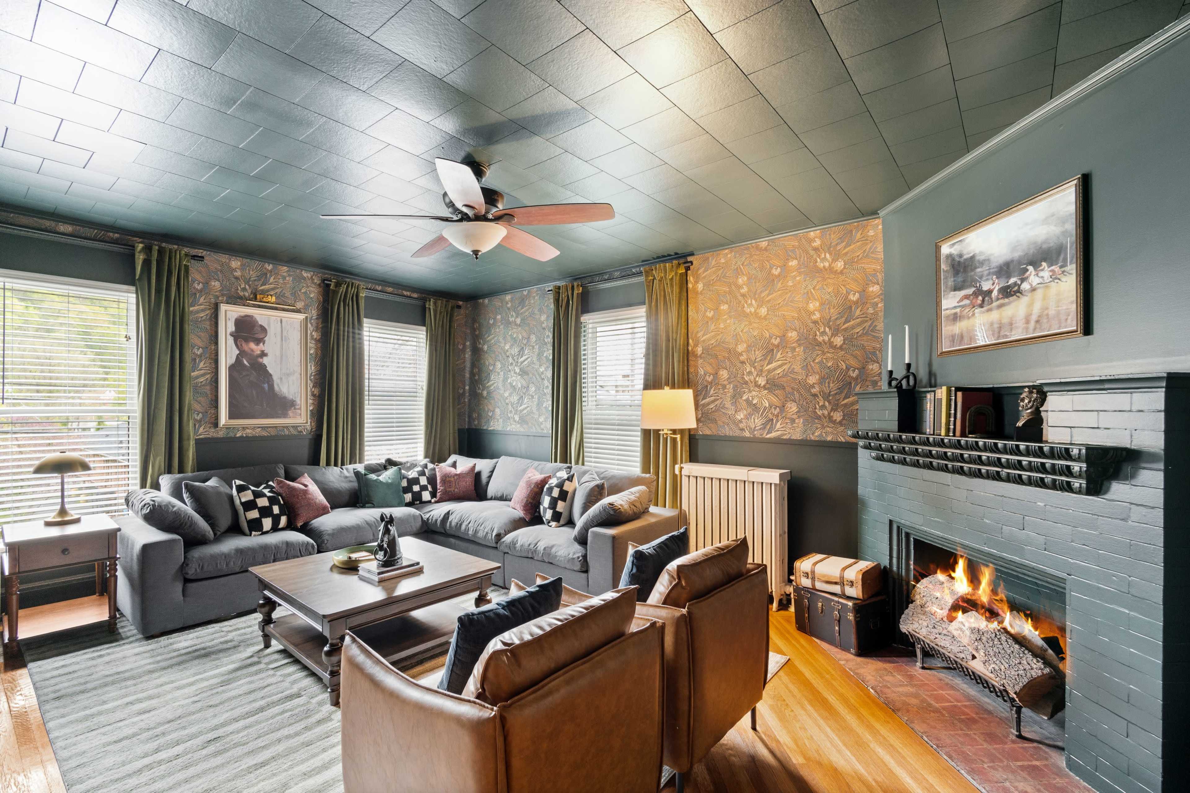 Downtown Duplex with Charm and Character unmatched Image in Frankfort, Frankfort, KY