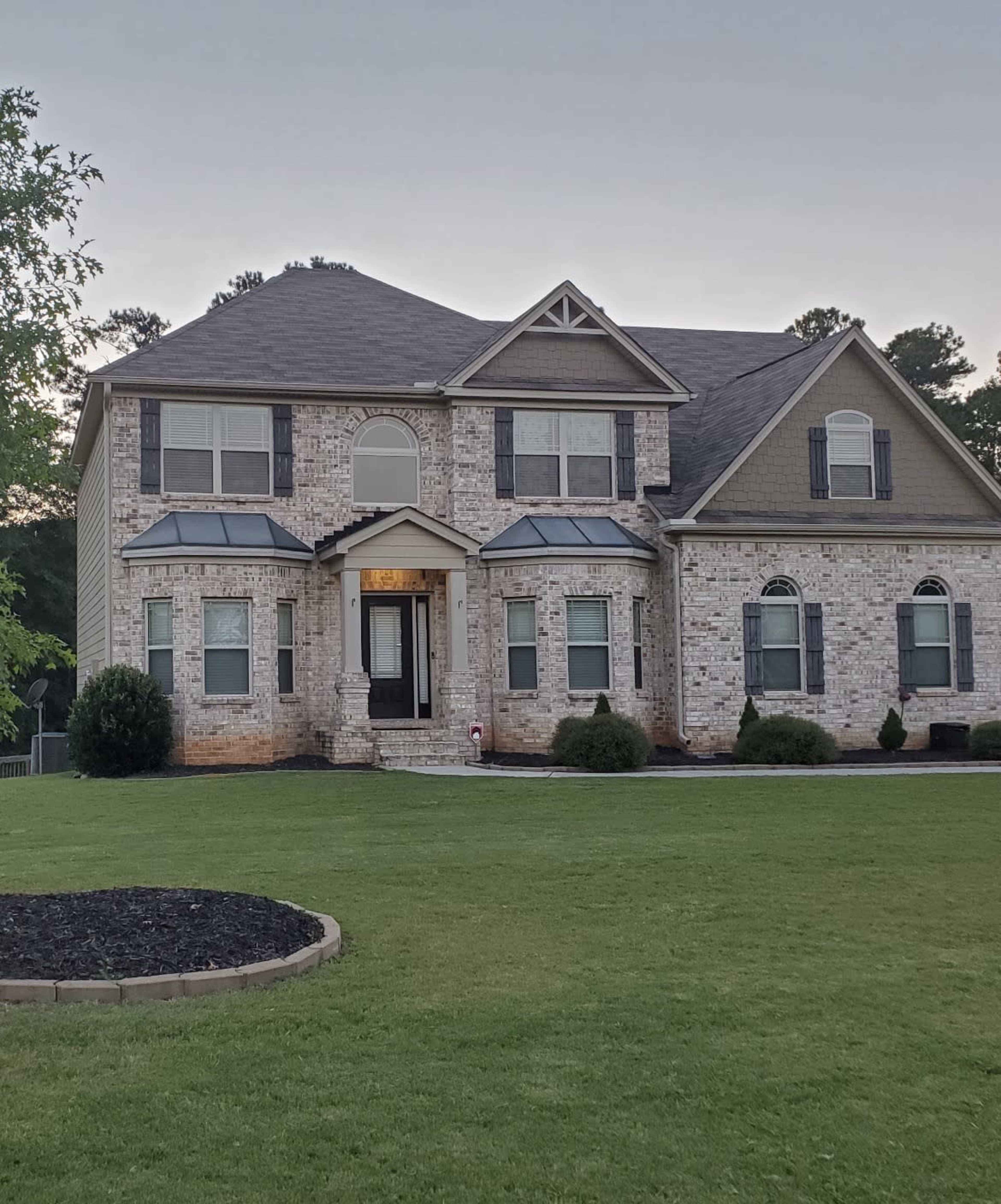 Quiet Suburban Home with Spacious Multi-Level Layout Image in , Fayetteville, GA