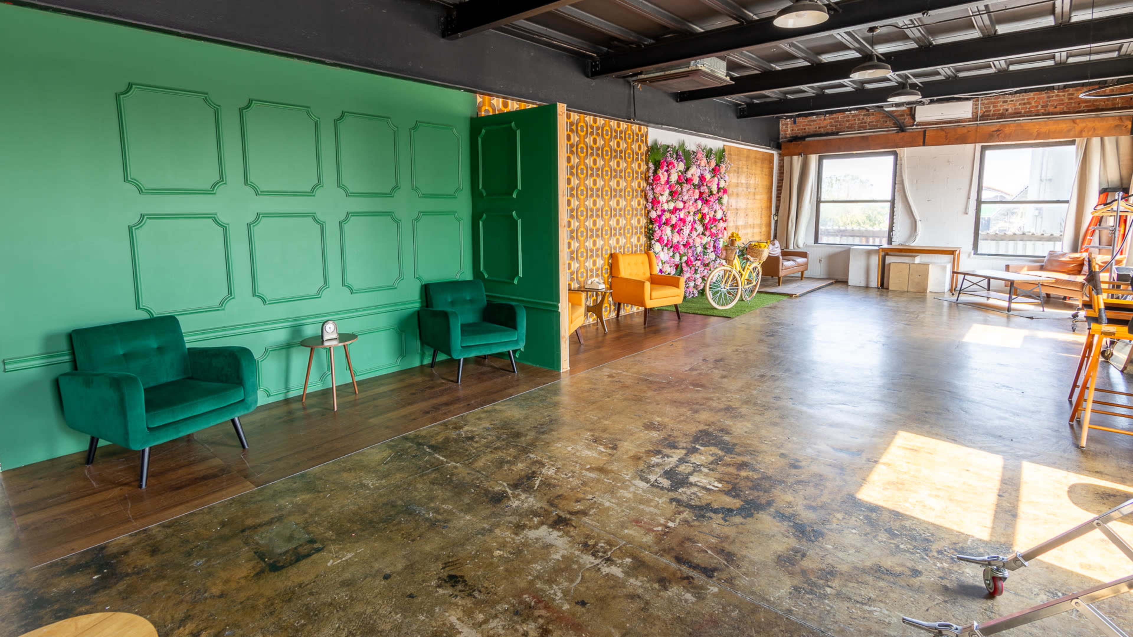 Multi Set Daylight Photo Studio East Williamsburg Image in East Williamsburg, Brooklyn, NY