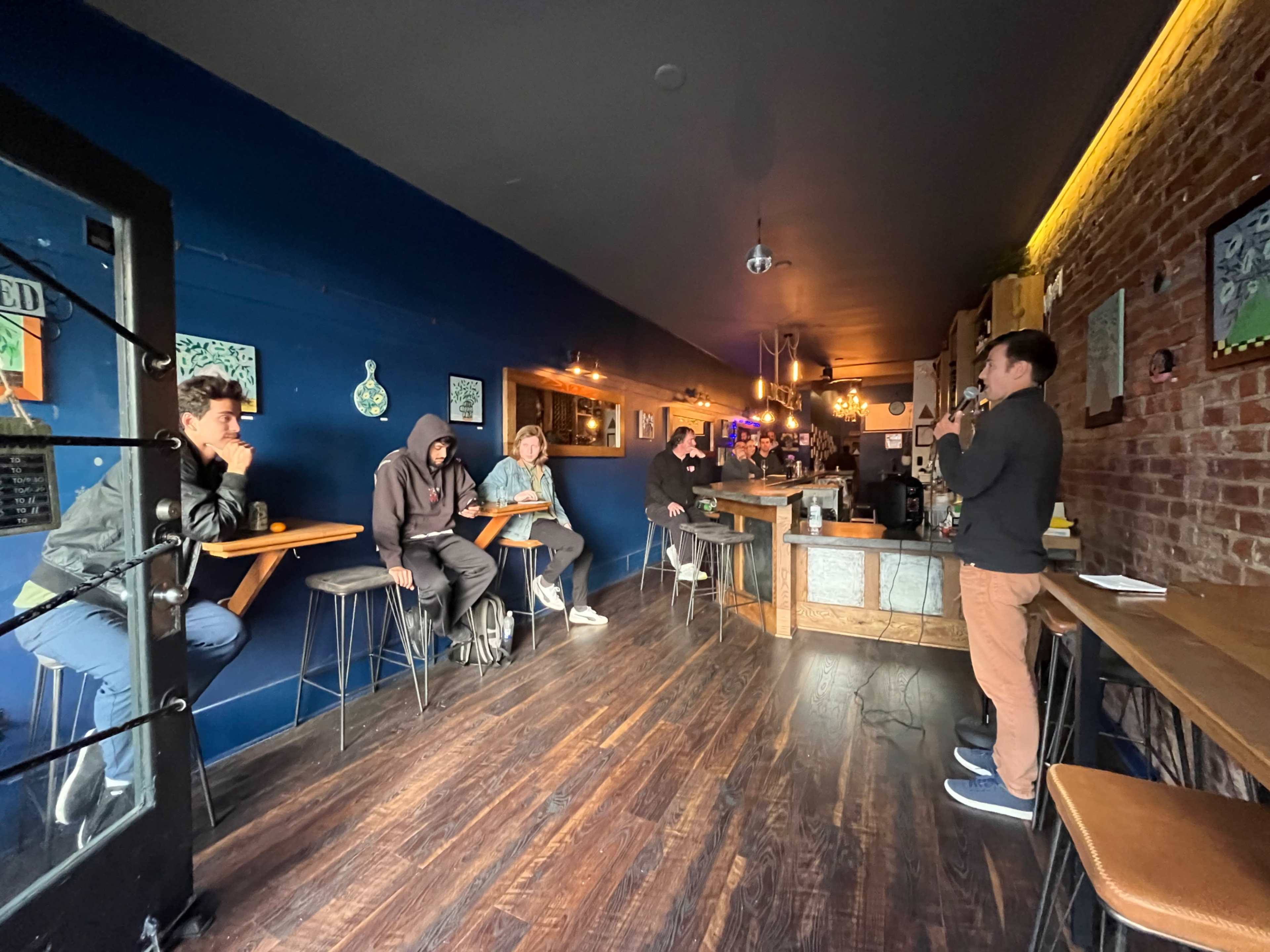 Midtown inviting and intimate neighborhood wine bar Image in Polk Gulch, San Francisco, CA