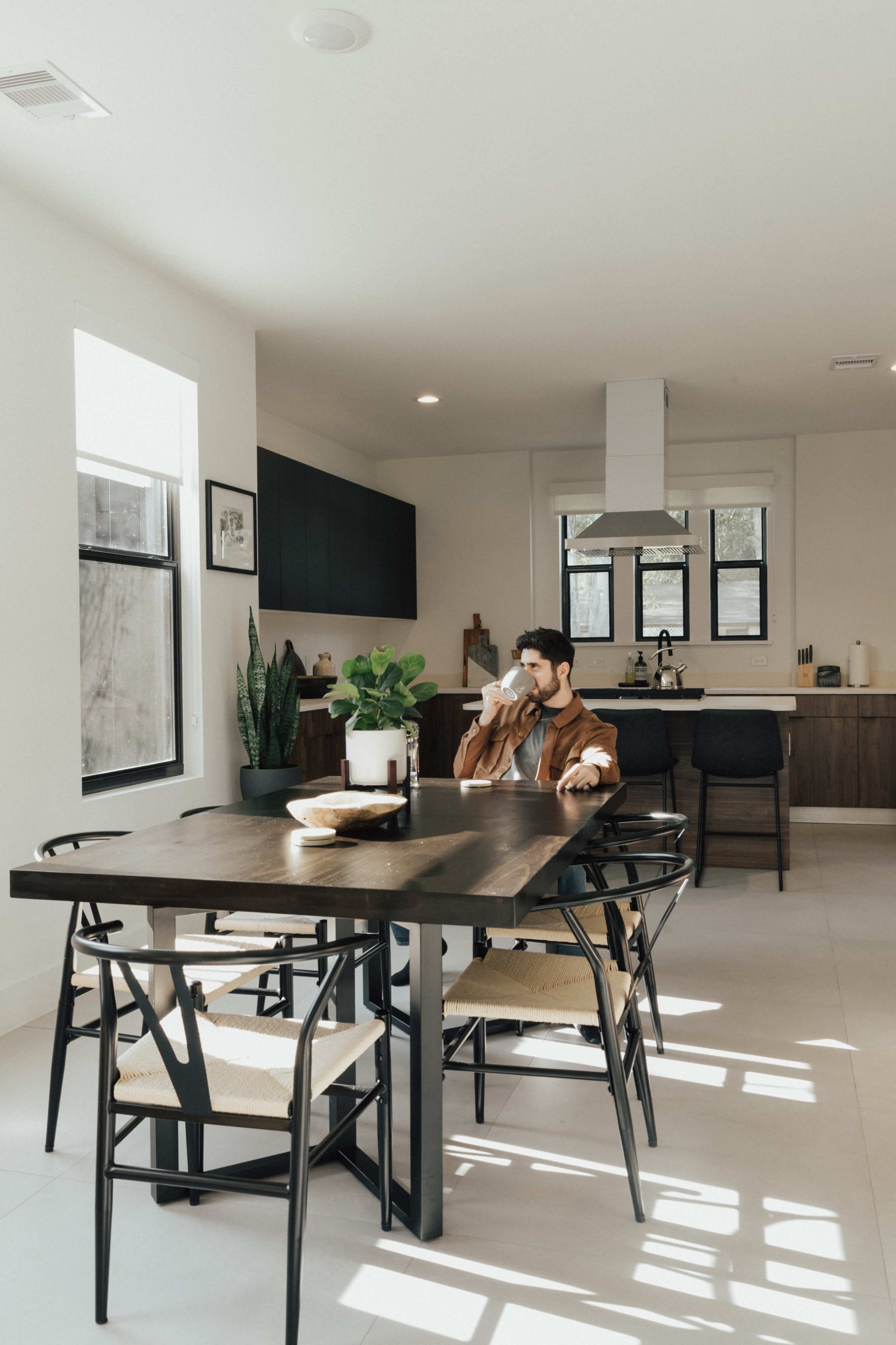 Modern Home - PERFECT for small gatherings and photo shoots Image in , Conroe, TX