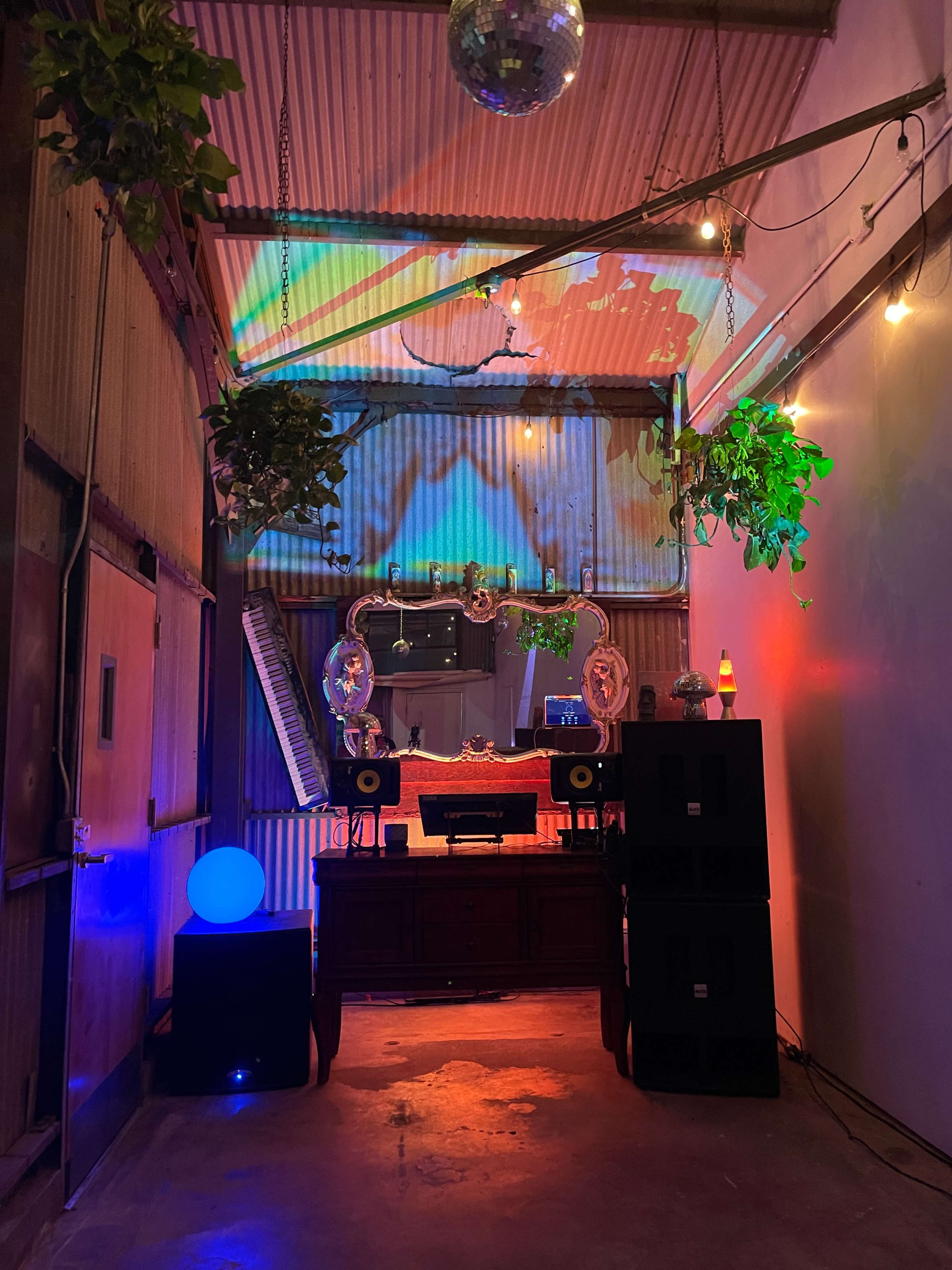 Disco Warehouse Image in Montrose Verdugo City, Montrose, CA