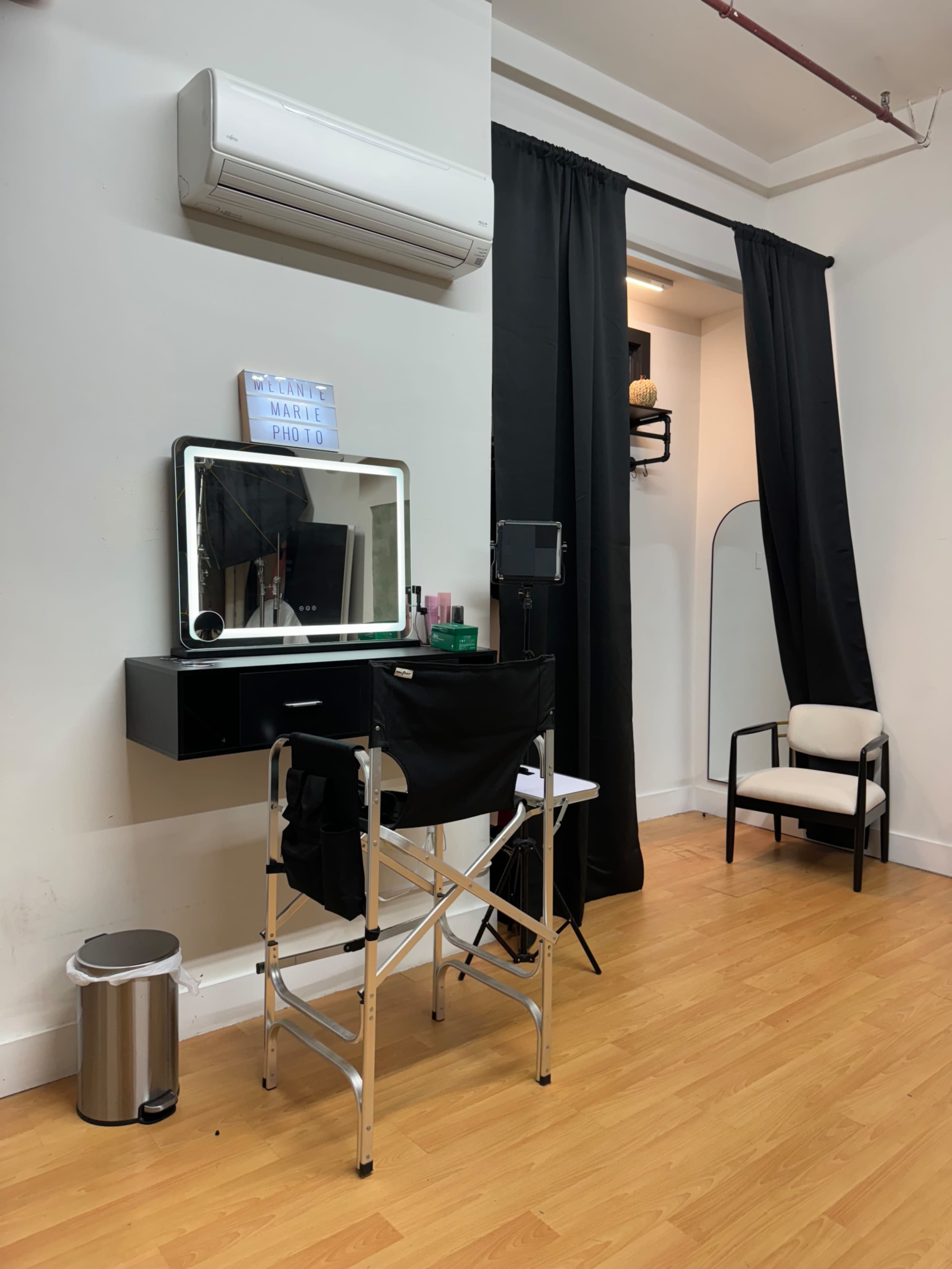 MM Photo Studio | Stylish & Elegant Studio For Creatives Image in West Bronx, Bronx, NY