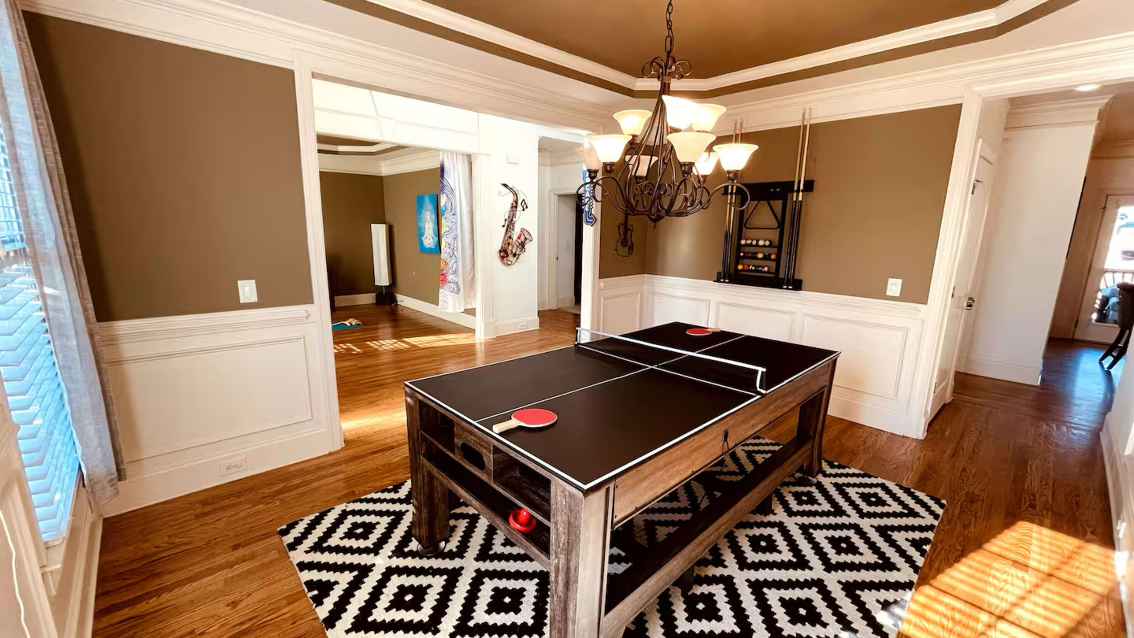 Quiet suburban retreat with back yard and pergola Image in , marietta, GA