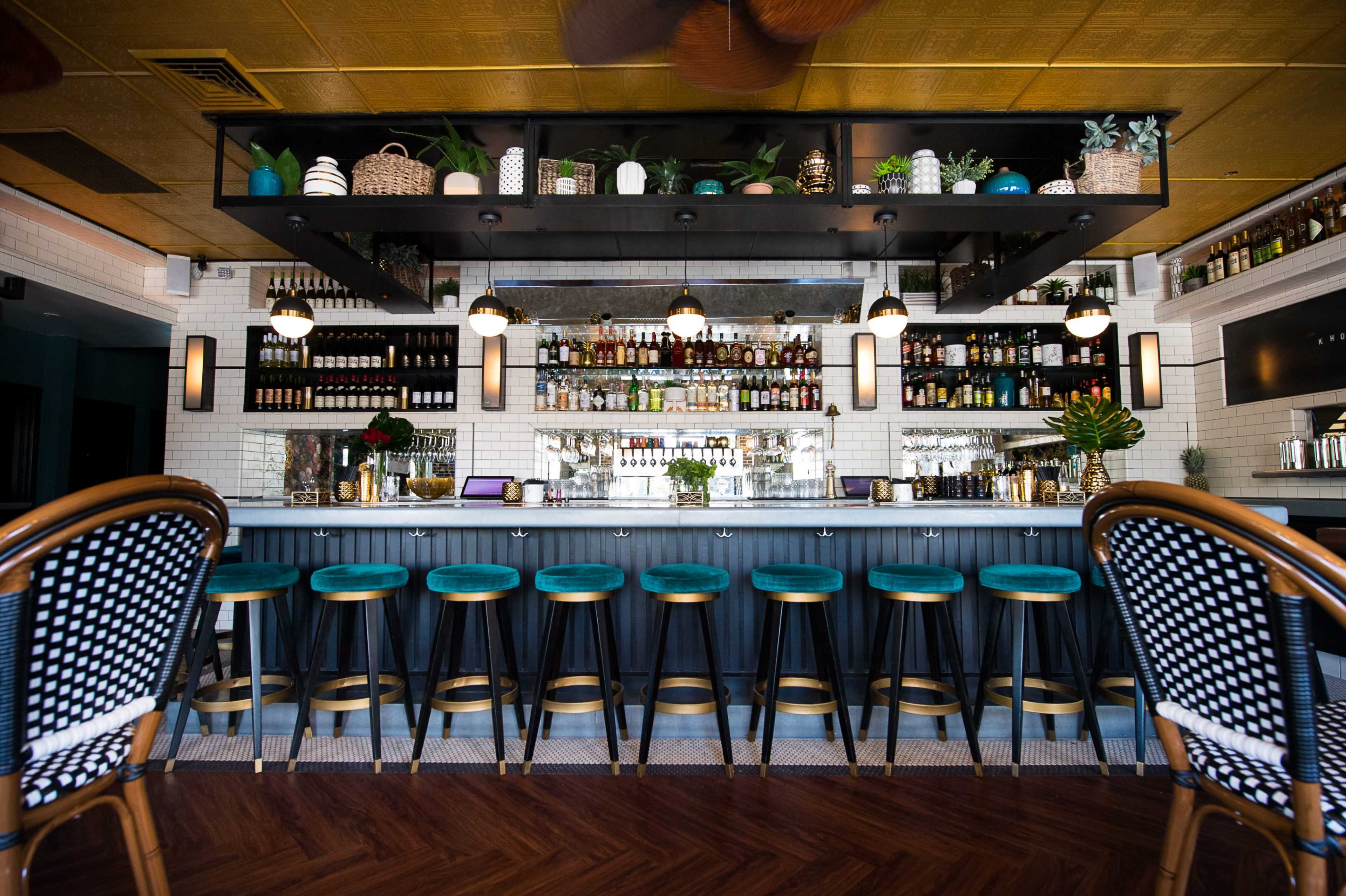 Santa Monica Cozy & Charming Lounge Image in Sawtelle, Los Angeles, CA