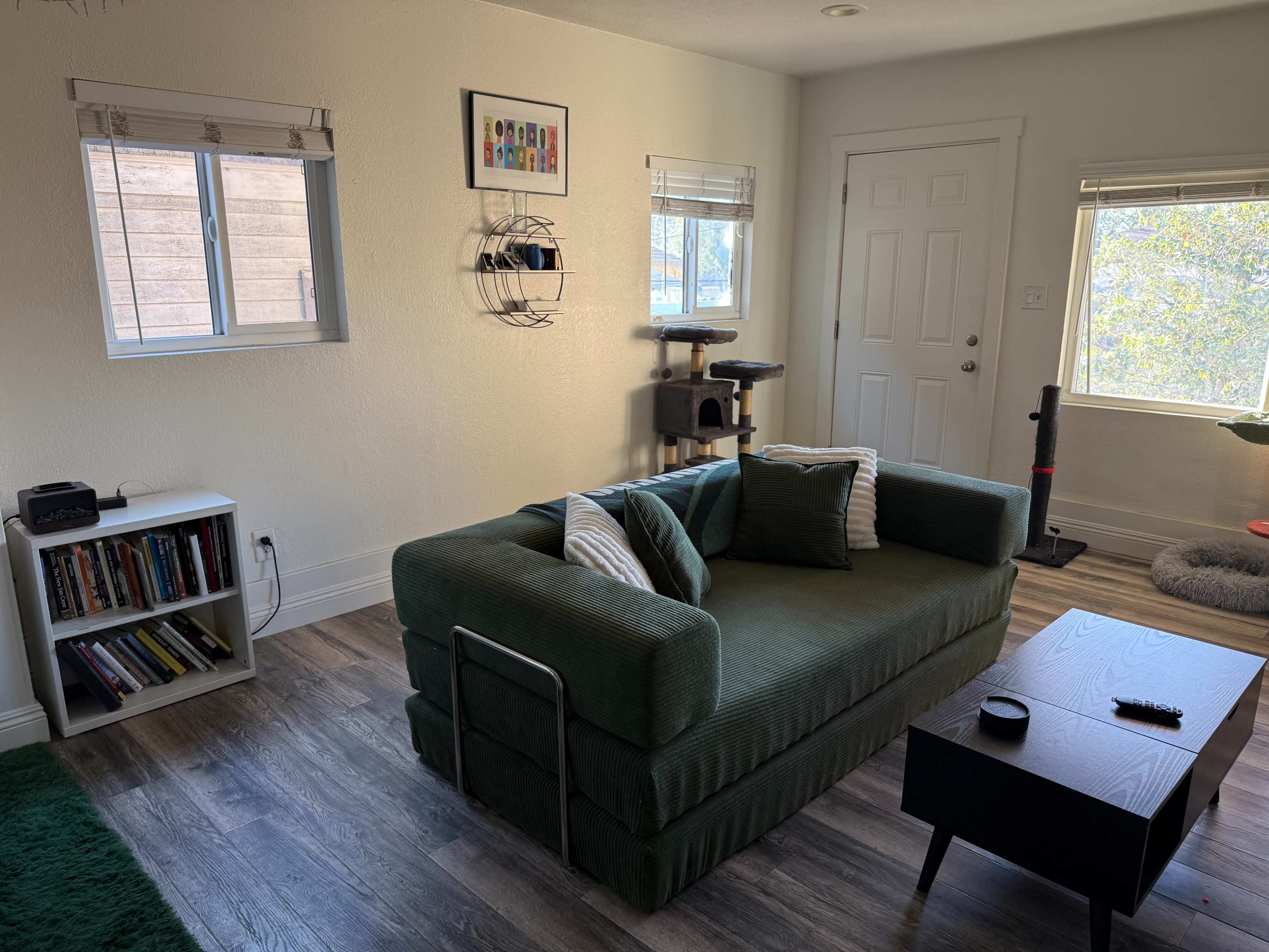 Bright Spacious Home with Lights and Studio Image in Boyle Heights, LOS ANGELES, CA