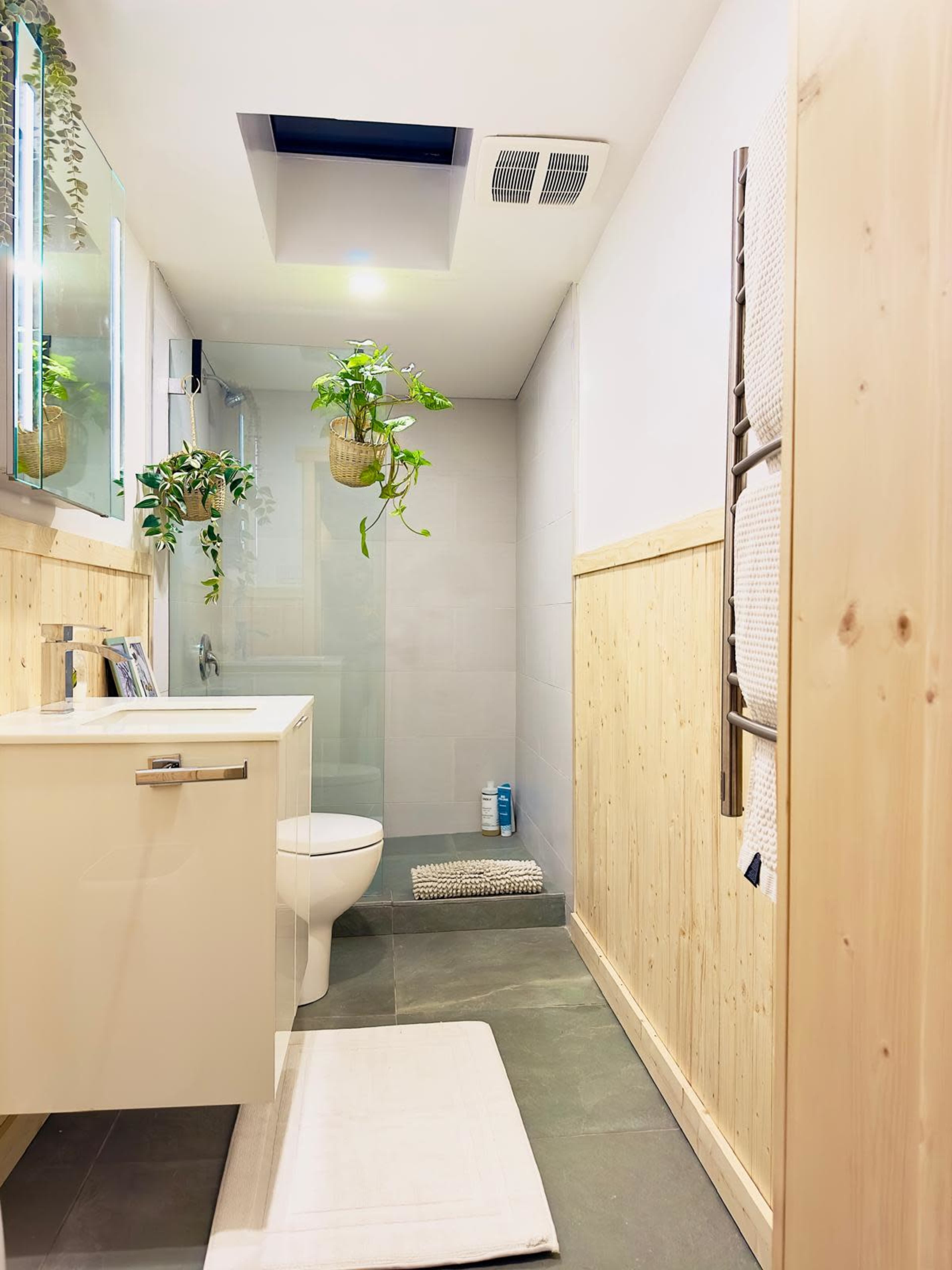 North Vancouver Loft Image in North Vancouver, North Vancouver, BC