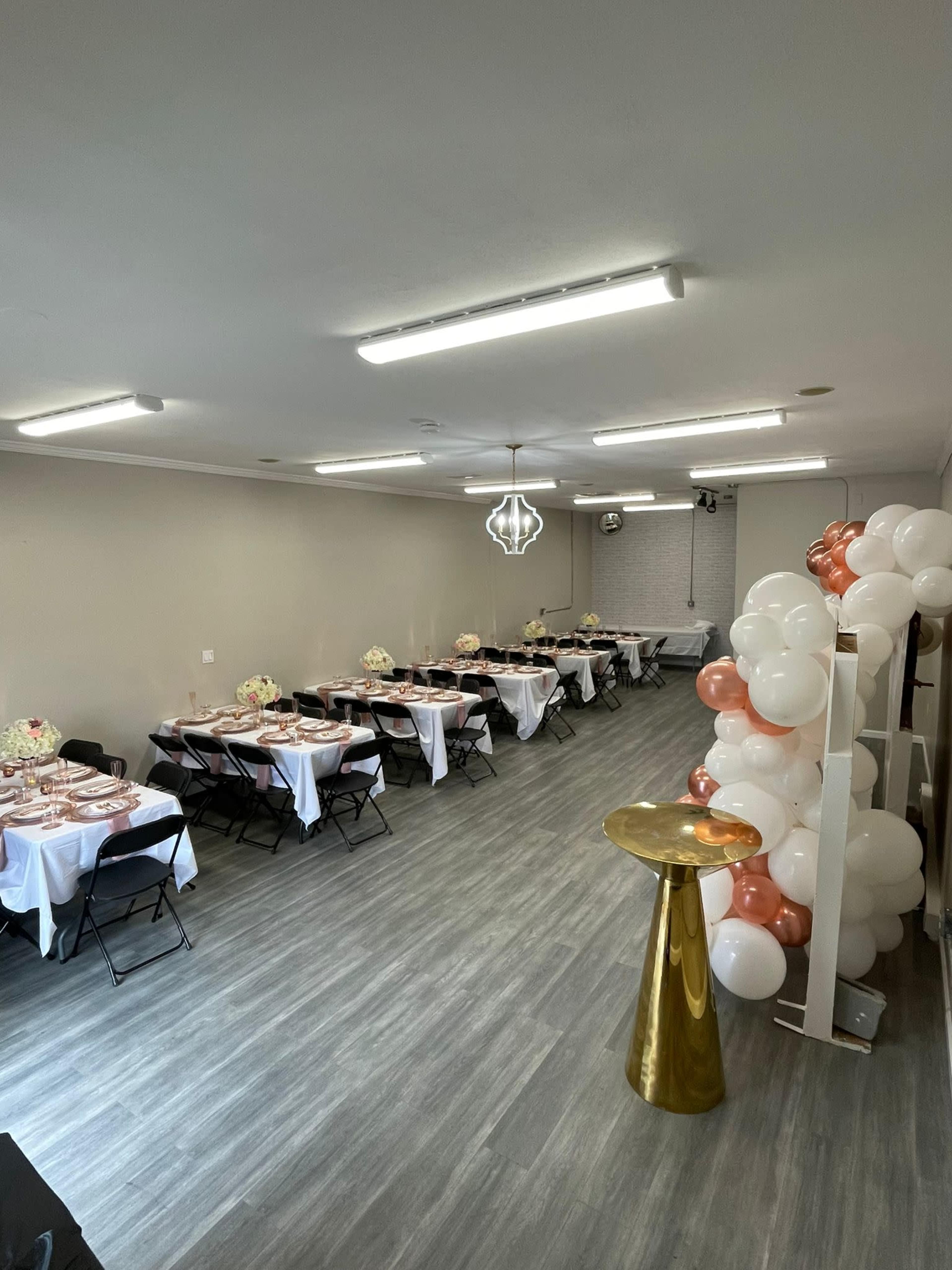Dynamic Space Perfect for Production. Image in Babylon, North Babylon, NY
