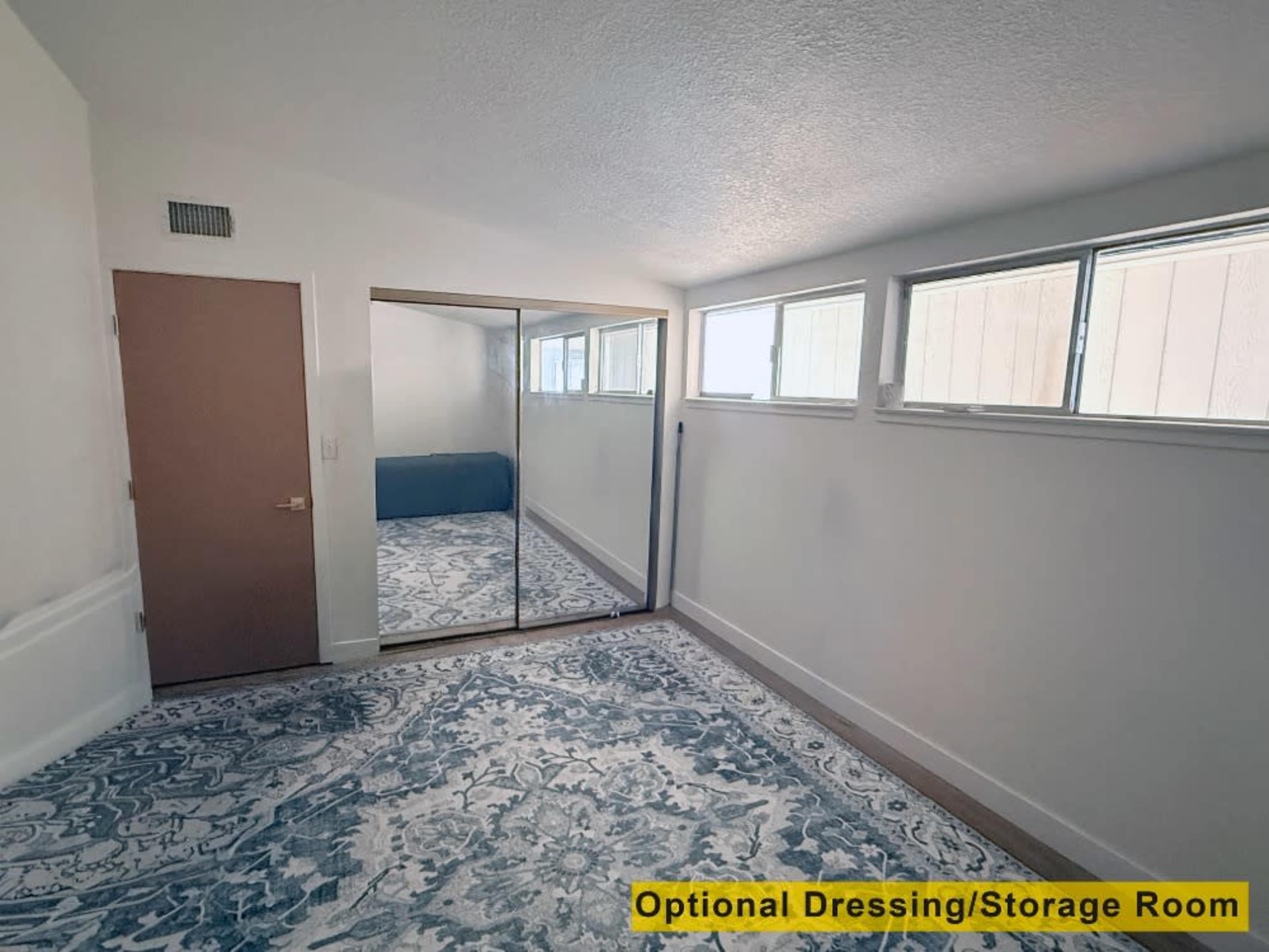 Storage / Dressing Extra Room
