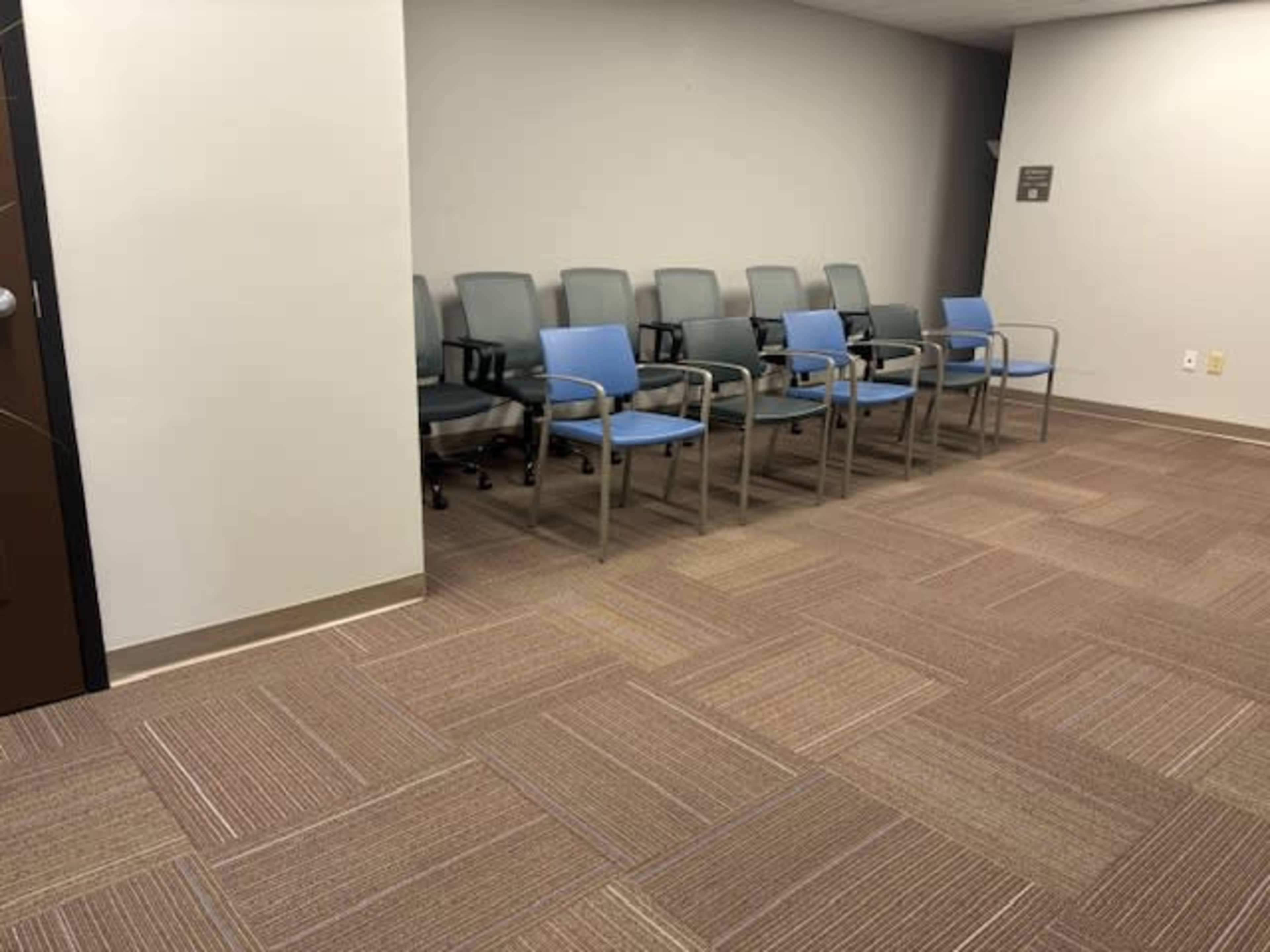 Flexible Classroom Space for Yoga, Meditation, Mat Classes, Training Workshops, and More Image in Brentwood, Nashville, TN