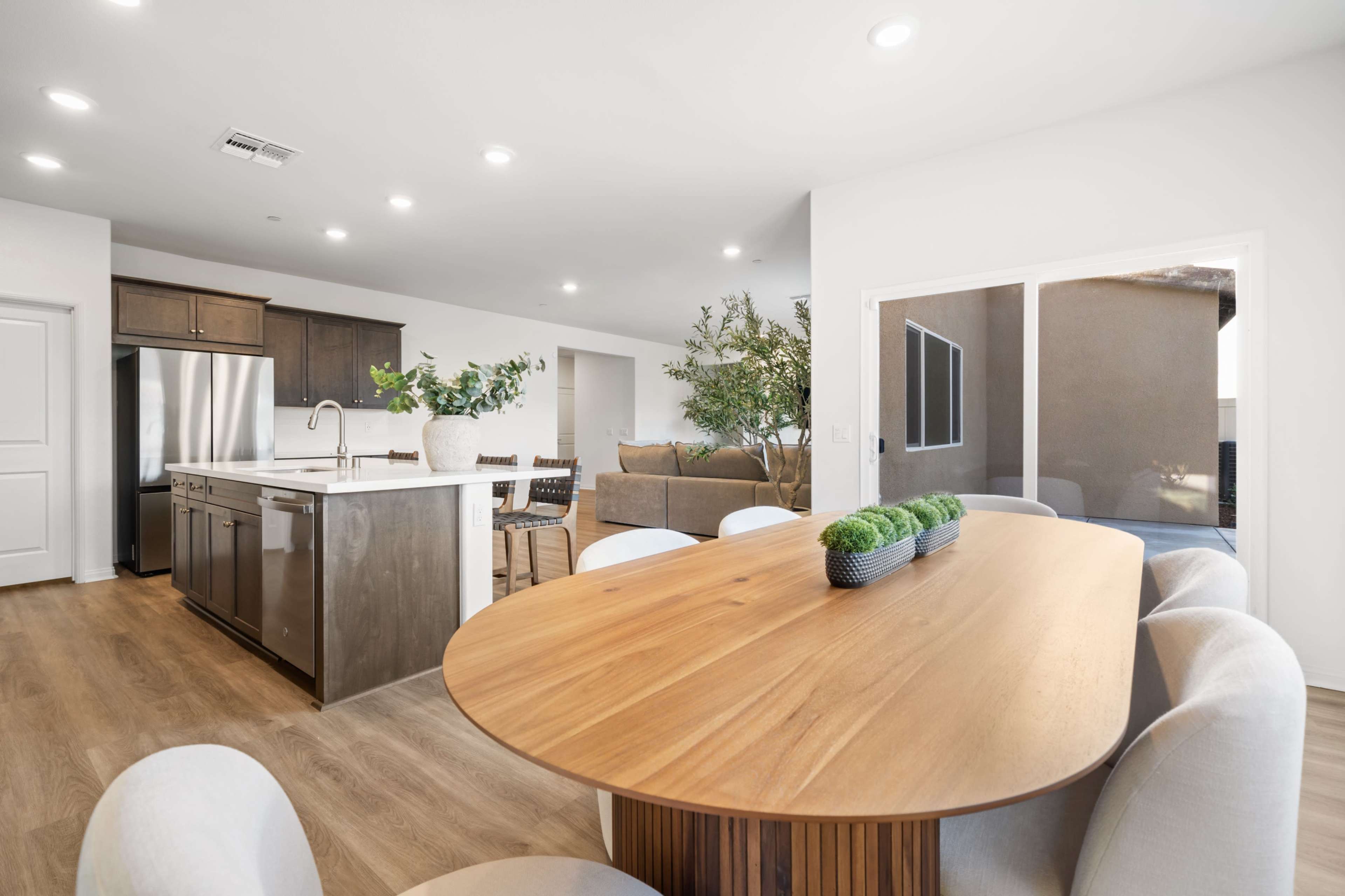 New residential space Image in Park Avenue, Bakersfield, CA