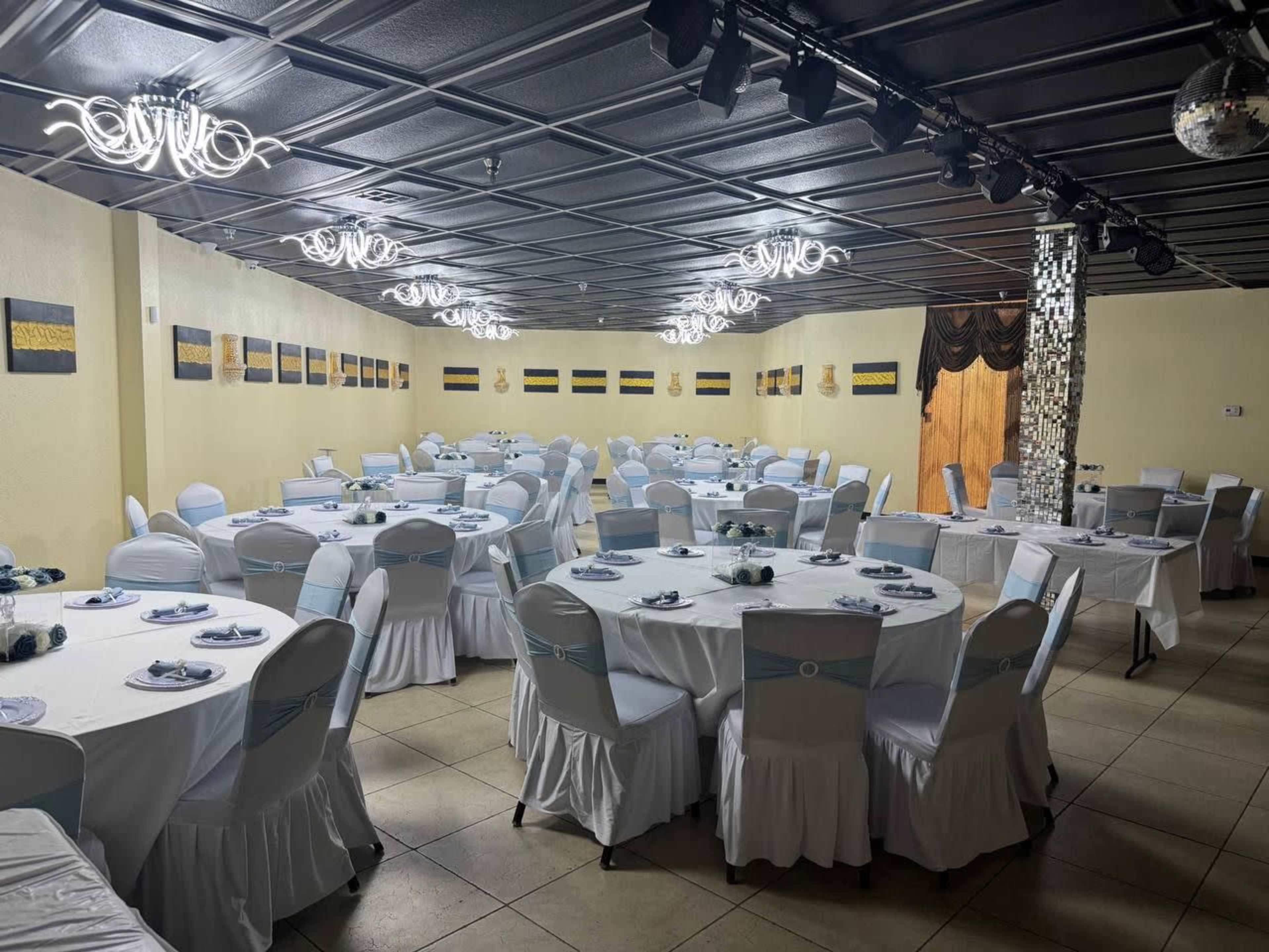 Beautiful banquet hall located minutes away from the strip Image in Paradise, Las Vegas, NV