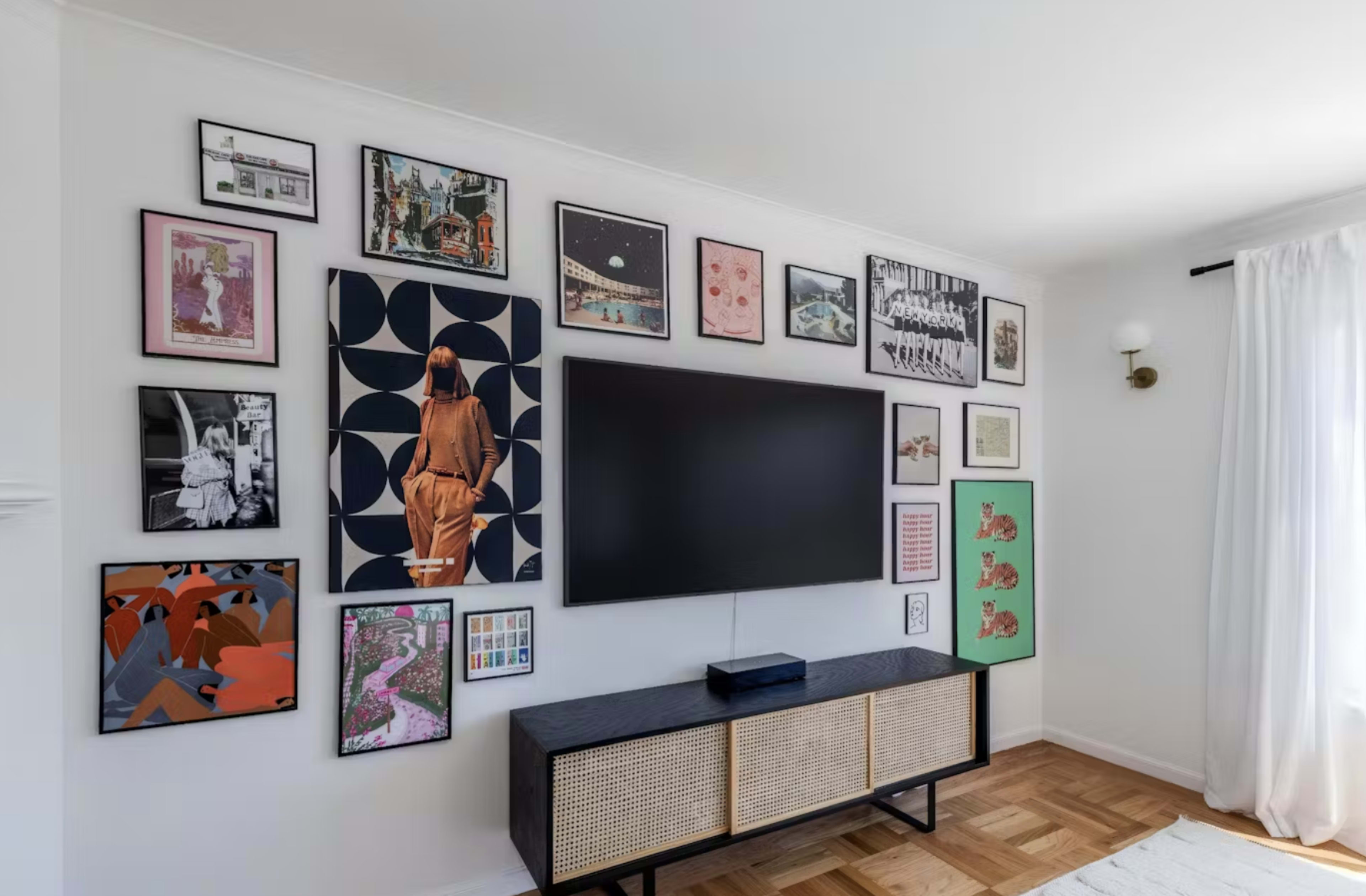 Eclectic Apartment in the Heart of the City Image in Anza Vista, San Francisco, CA