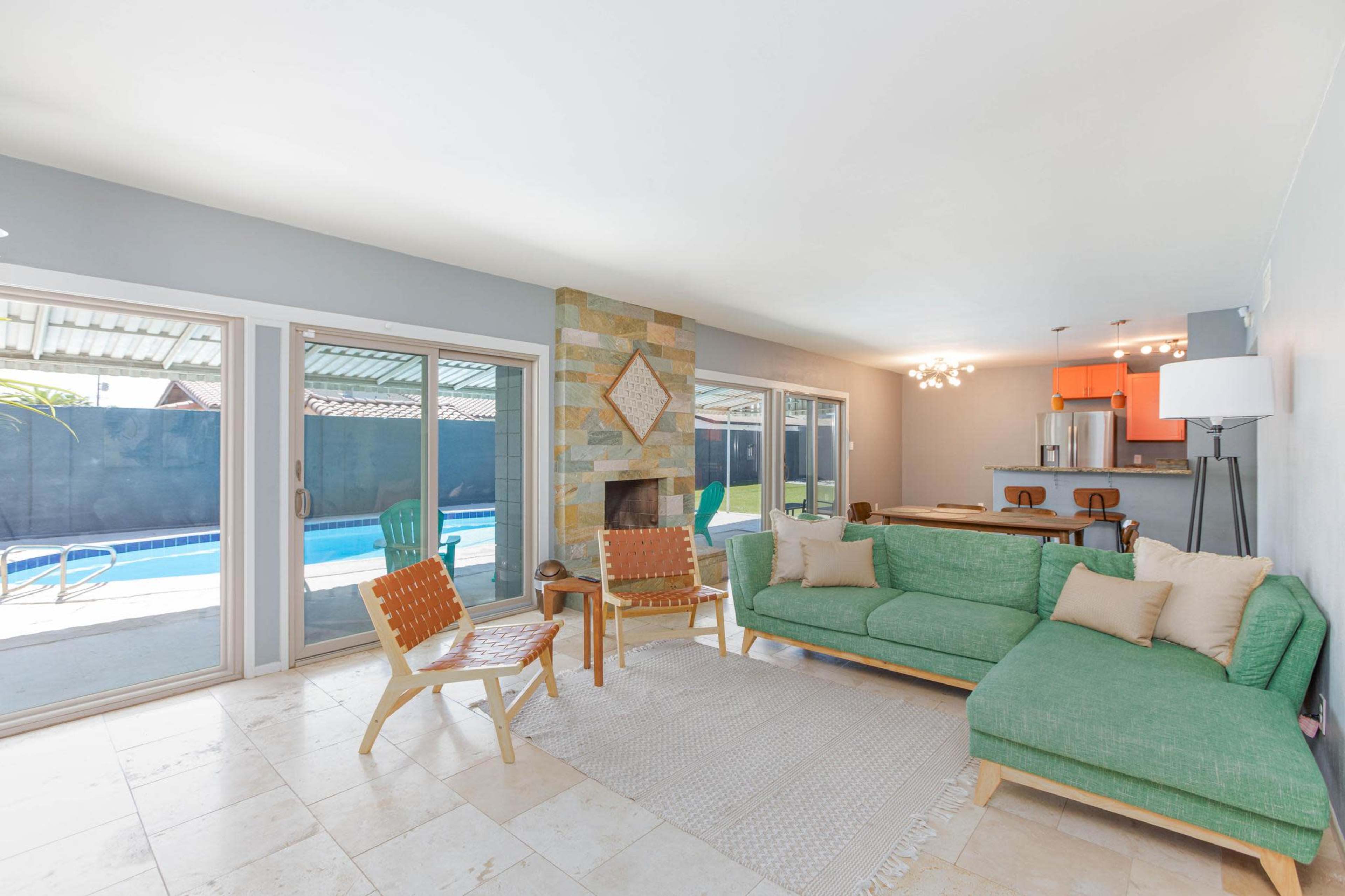 Mid Century Pool House Centrally Located Image in Paradise, las vegas, NV