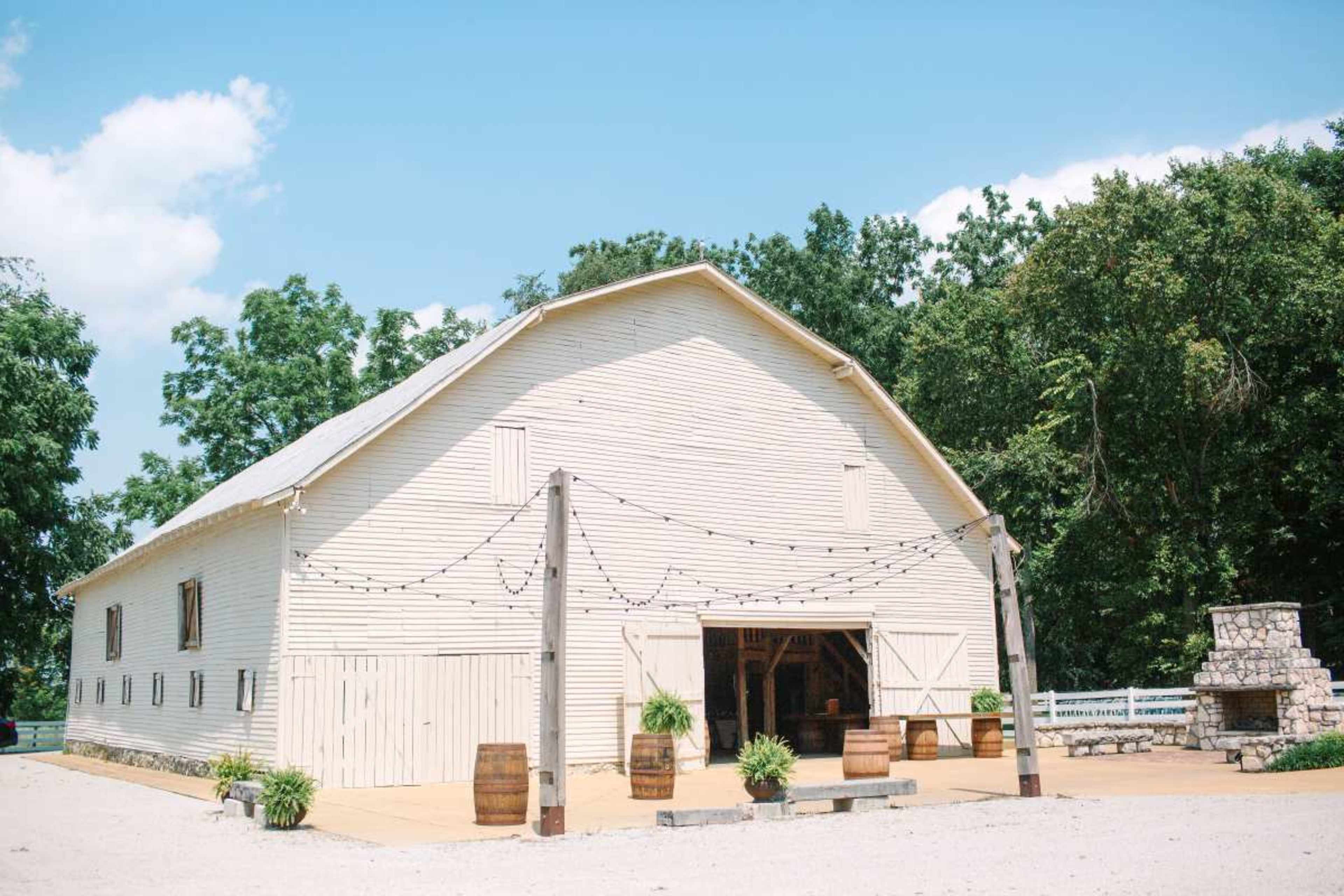 Historic Barn on a Farm in Kentucky Image in , Bowling Green, KY