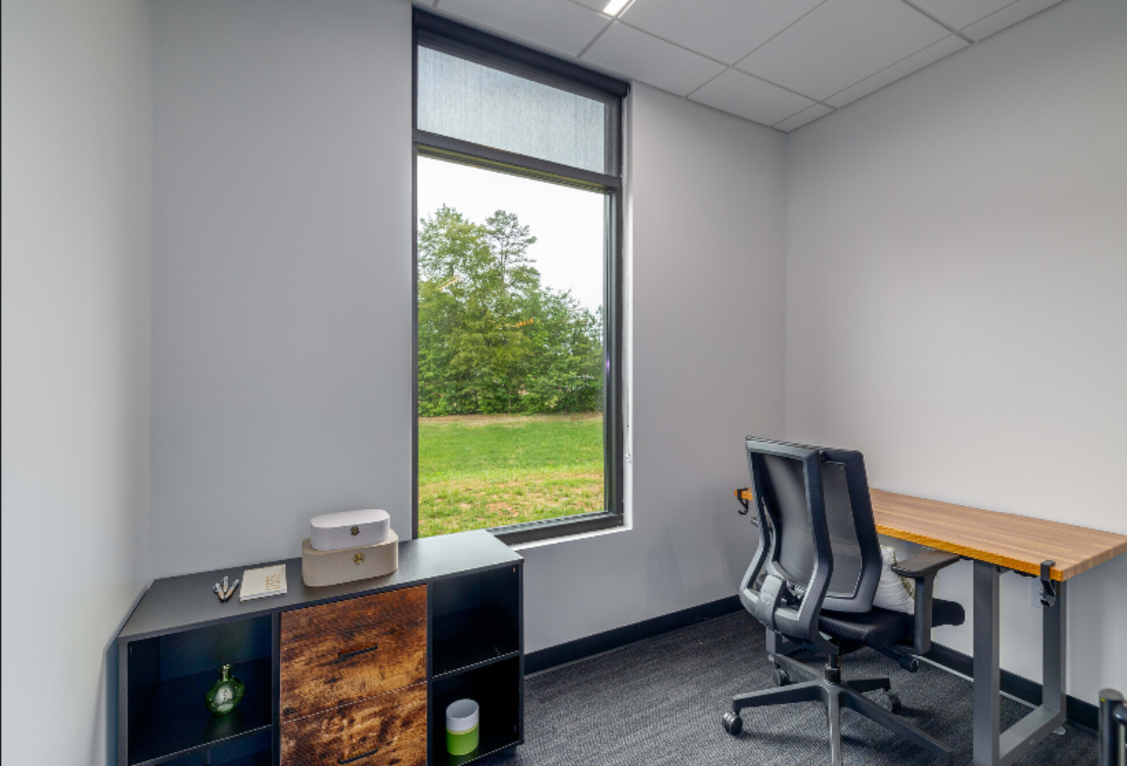 Day Office for 2 Image in , Fort Mill, SC