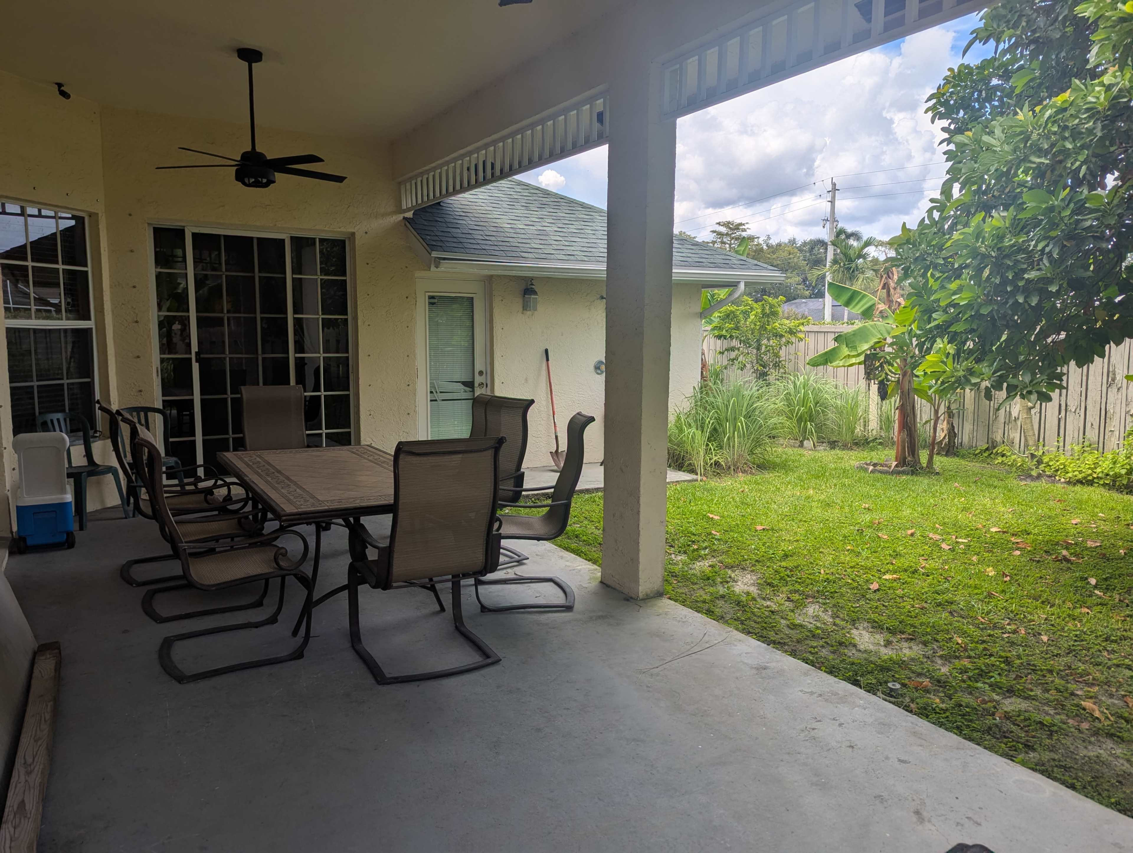 Spacious Suburban Home in Wellington with Tropical Backyard Image in Wellington, Wellington, FL