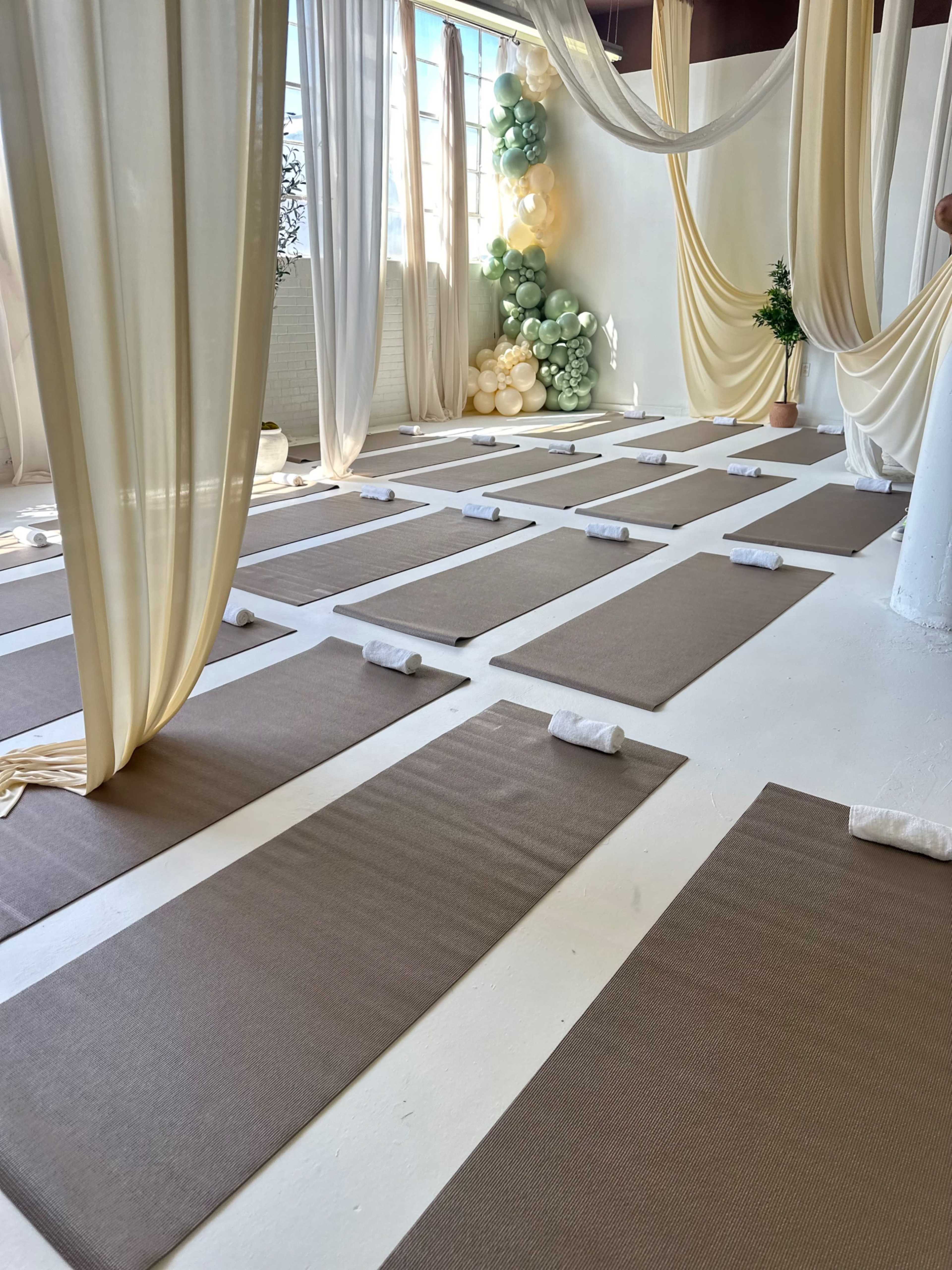 Natural Light Studio with industrial windows, conveniently located off the I-95 Cottman Avenue exit in Northeast Philadelphia. Image in Northeast Philadelphia, Philadelphia, PA