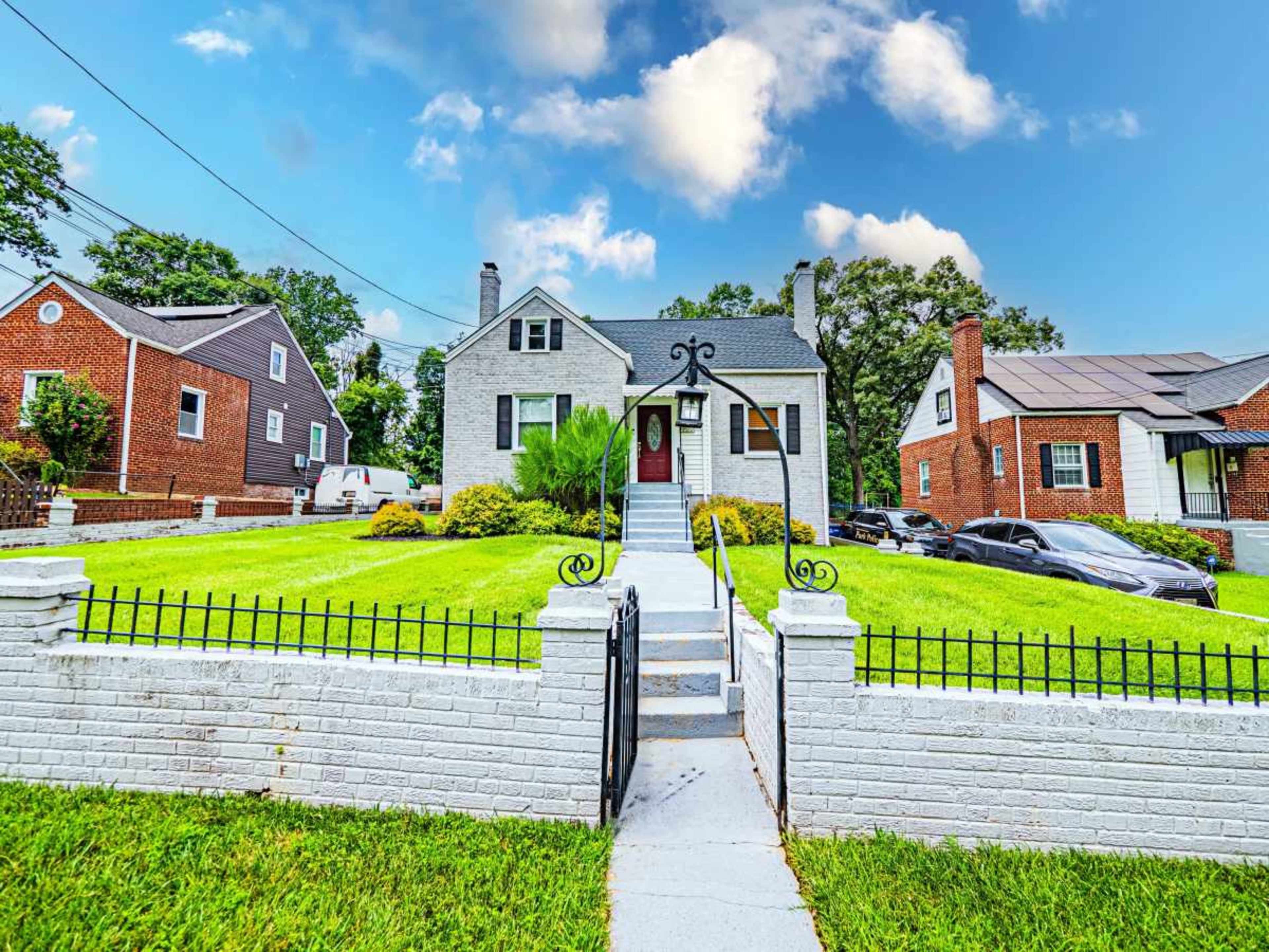 Charming & Relaxing 3BR Family-Friendly Stay in MD Image in District Heights, District Heights, MD