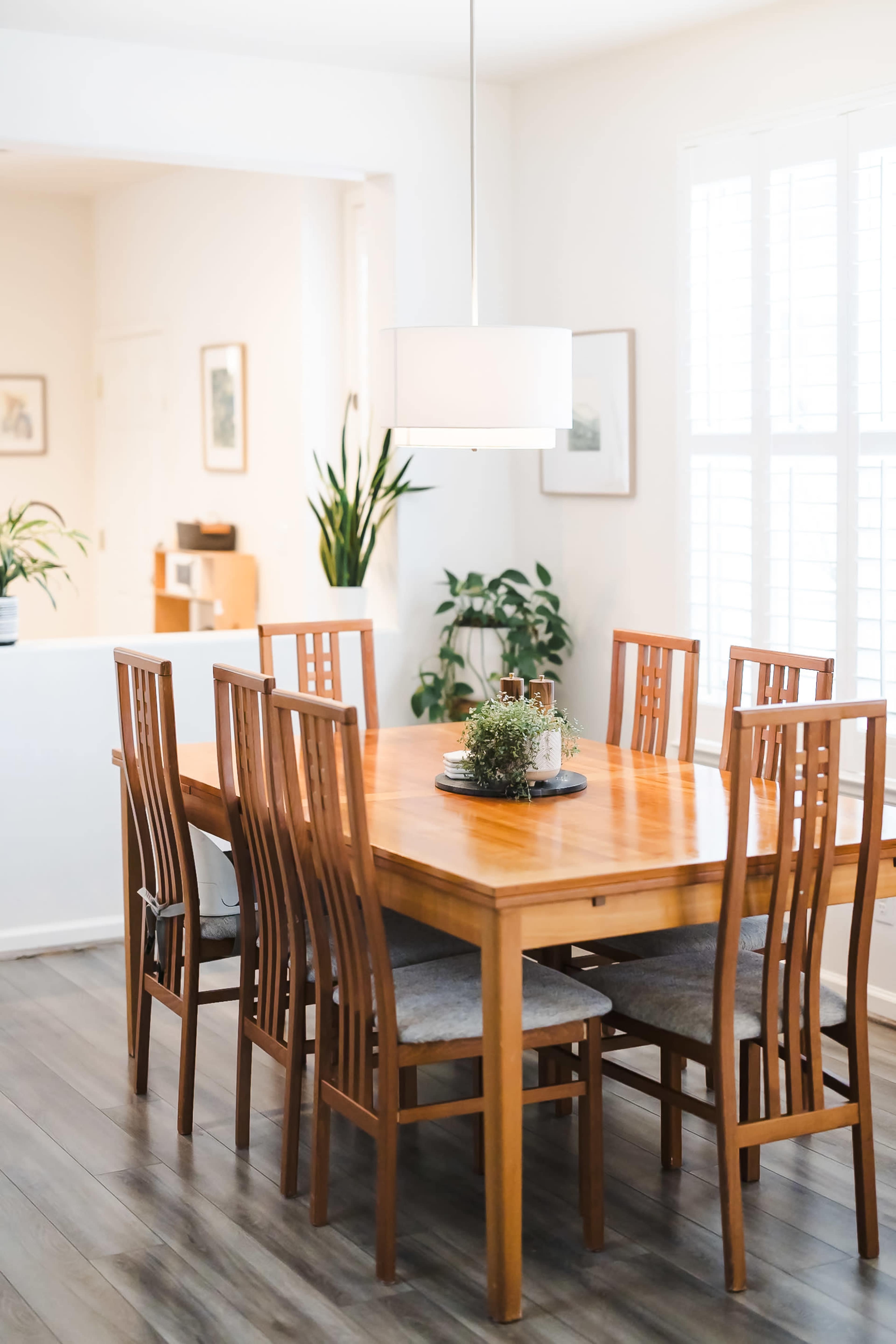 Neutral, Curated, Plant-Filled Creative Home in Sonoma County, perfect for content, photoshoots + branding! Image in Windsor, Windsor, CA