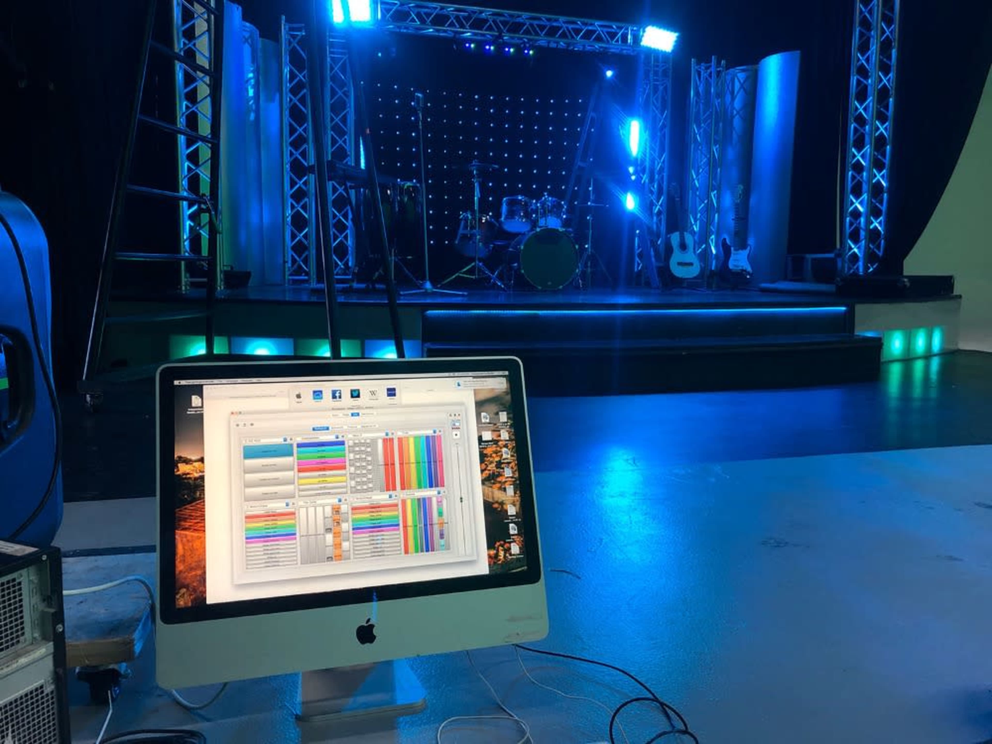 Performance Stage 
