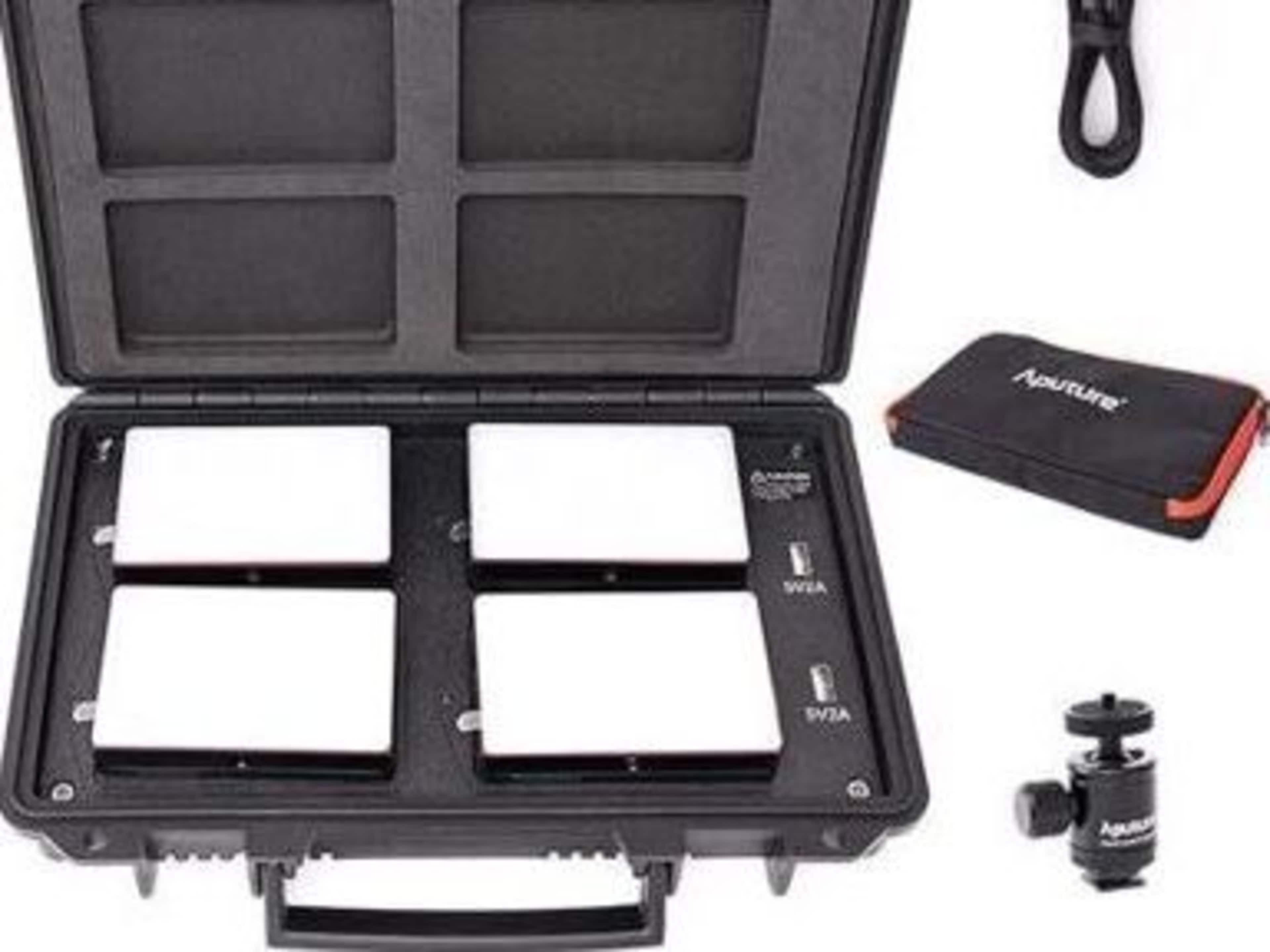 Aputure MC 4-Light Travel Kit