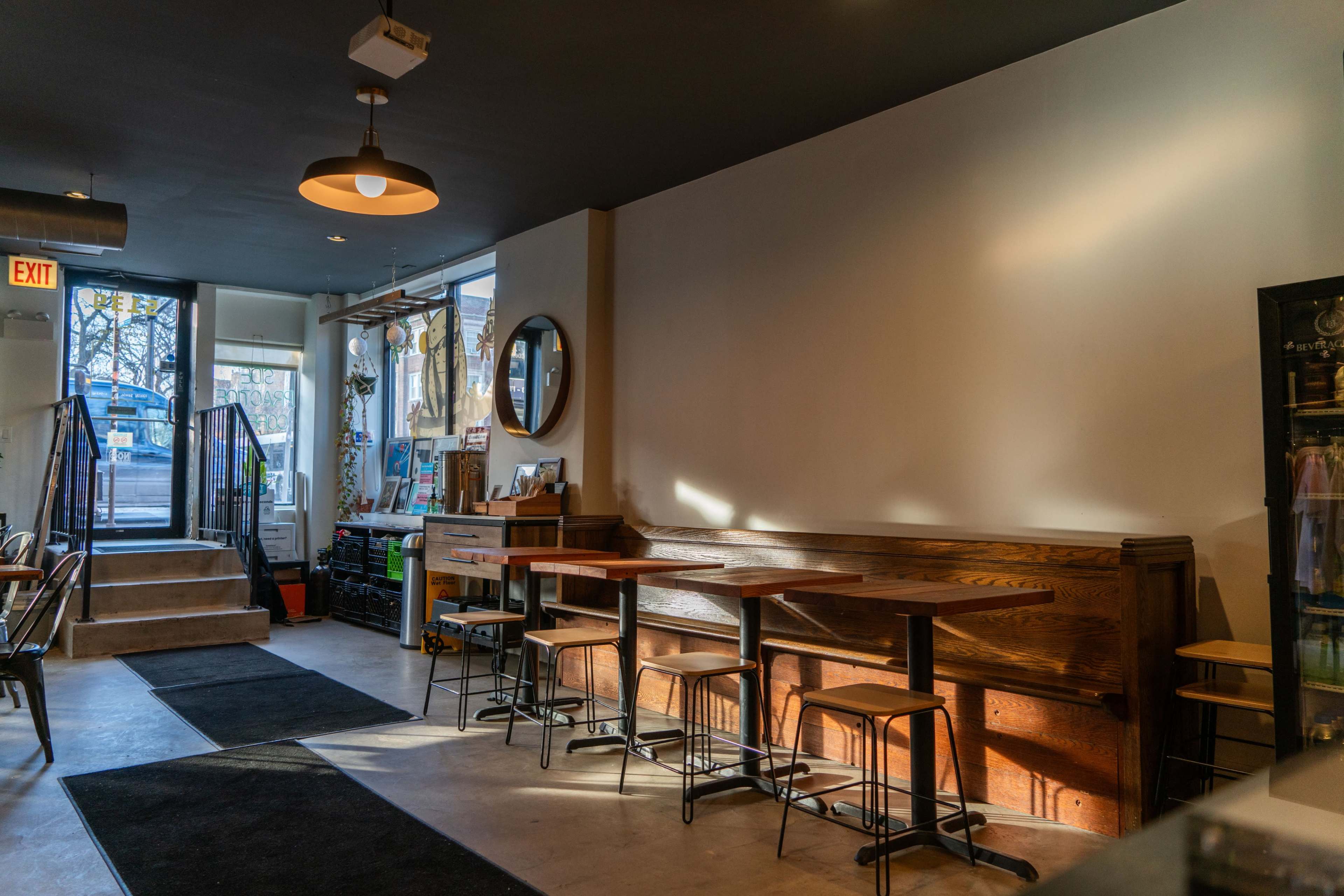 Modern Ravenswood Café Image in Lincoln Square, Chicago, IL