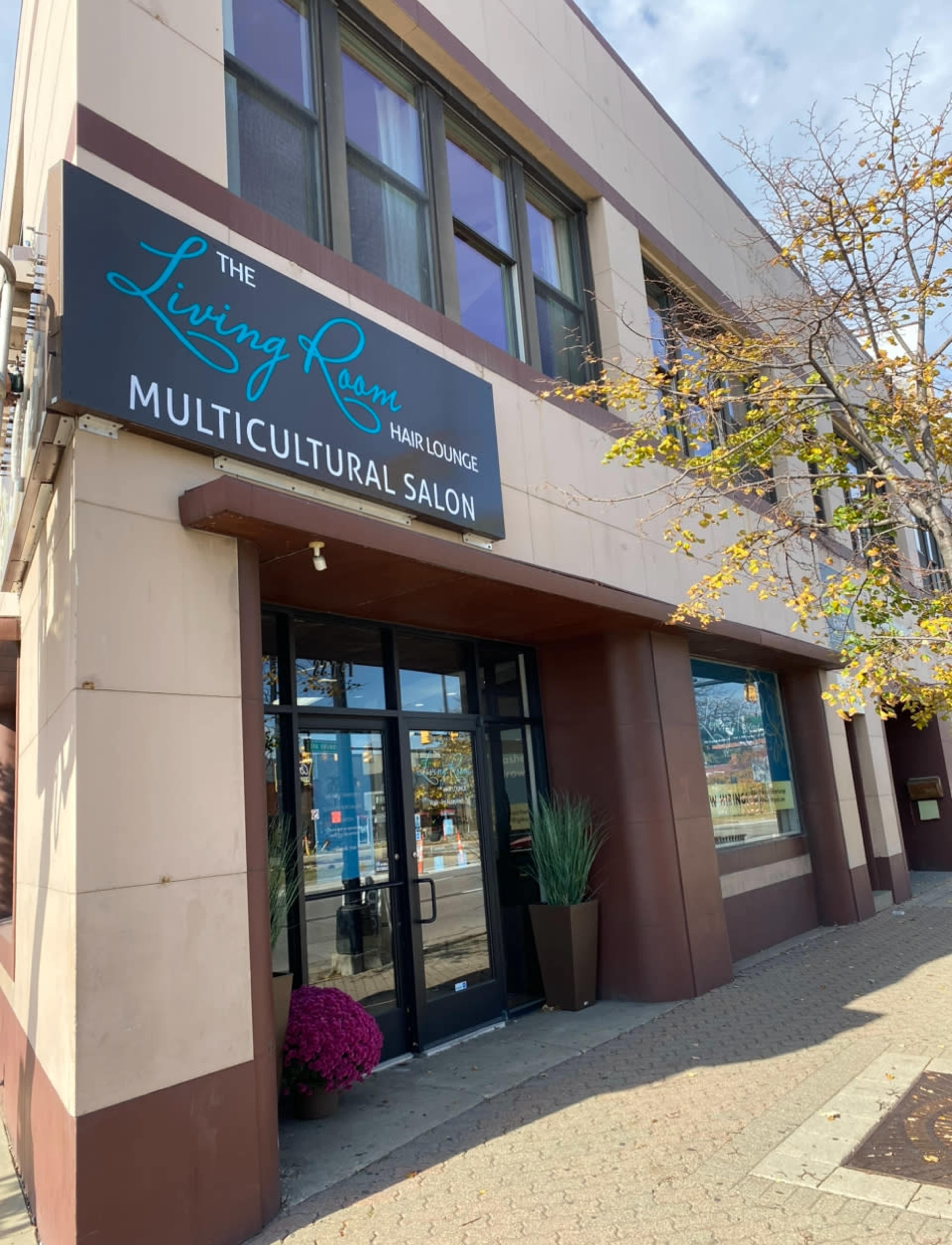 Downtown Ferndale Open Floor Hair Modern Hair Salon Image in Ferndale, Ferndale, MI