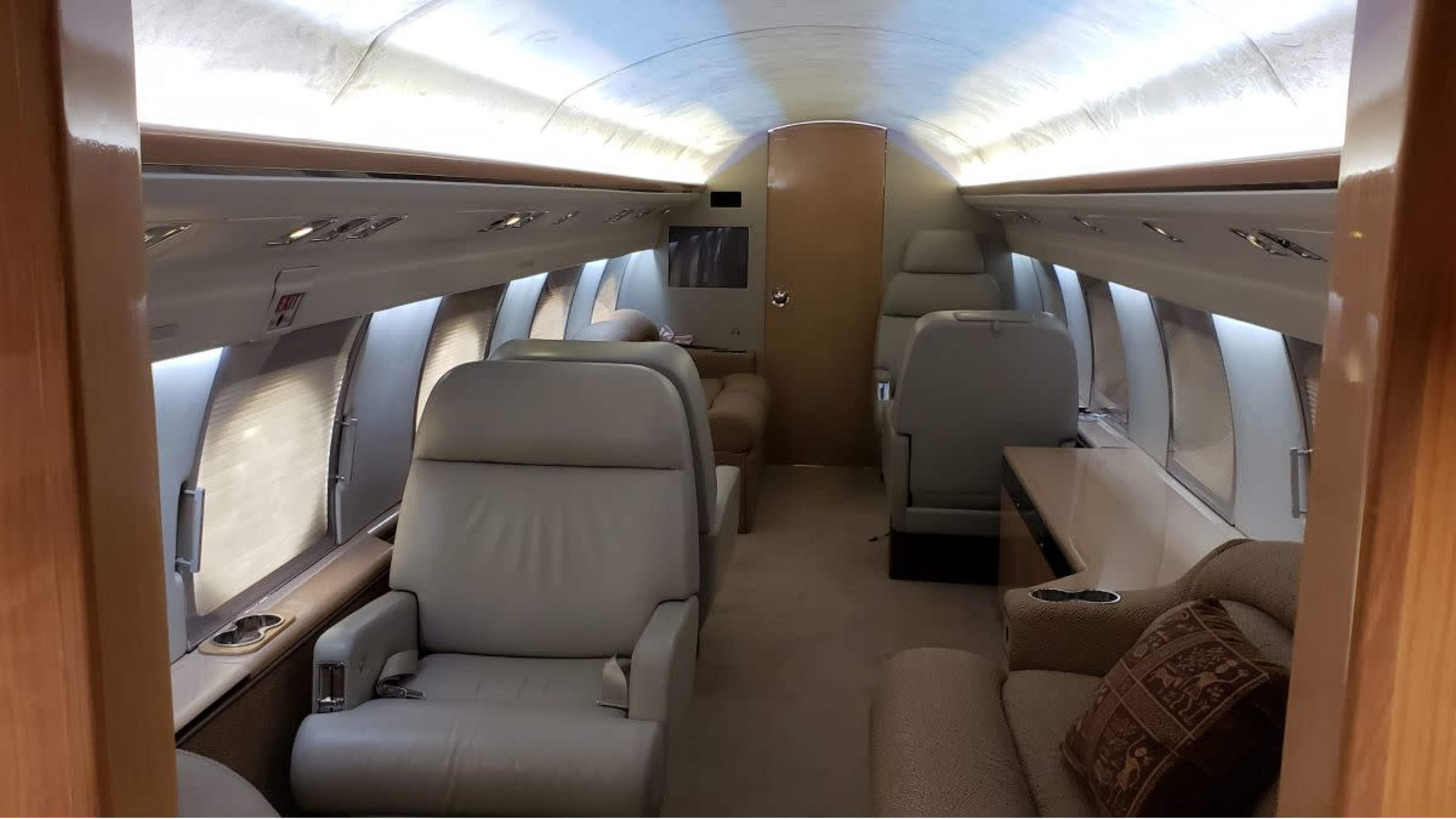 Private Jet for Photo/Video Shoots Image in Shadow Hills, Sun Valley, CA