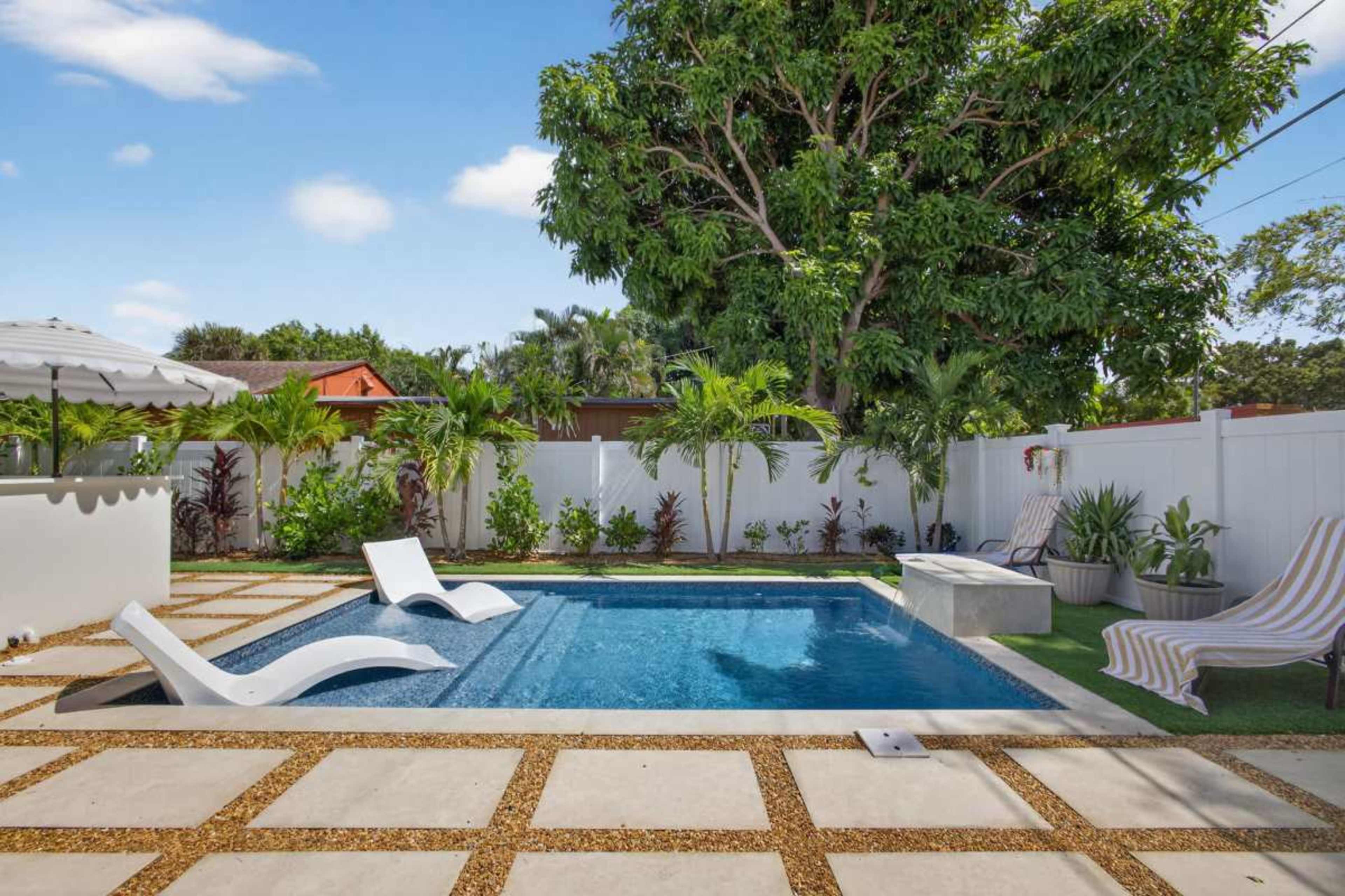 Luxe West Palm Oasis — Poolside Event & Shoot-Ready Home Image in Old Northwood Historic District, west palm beach, FL
