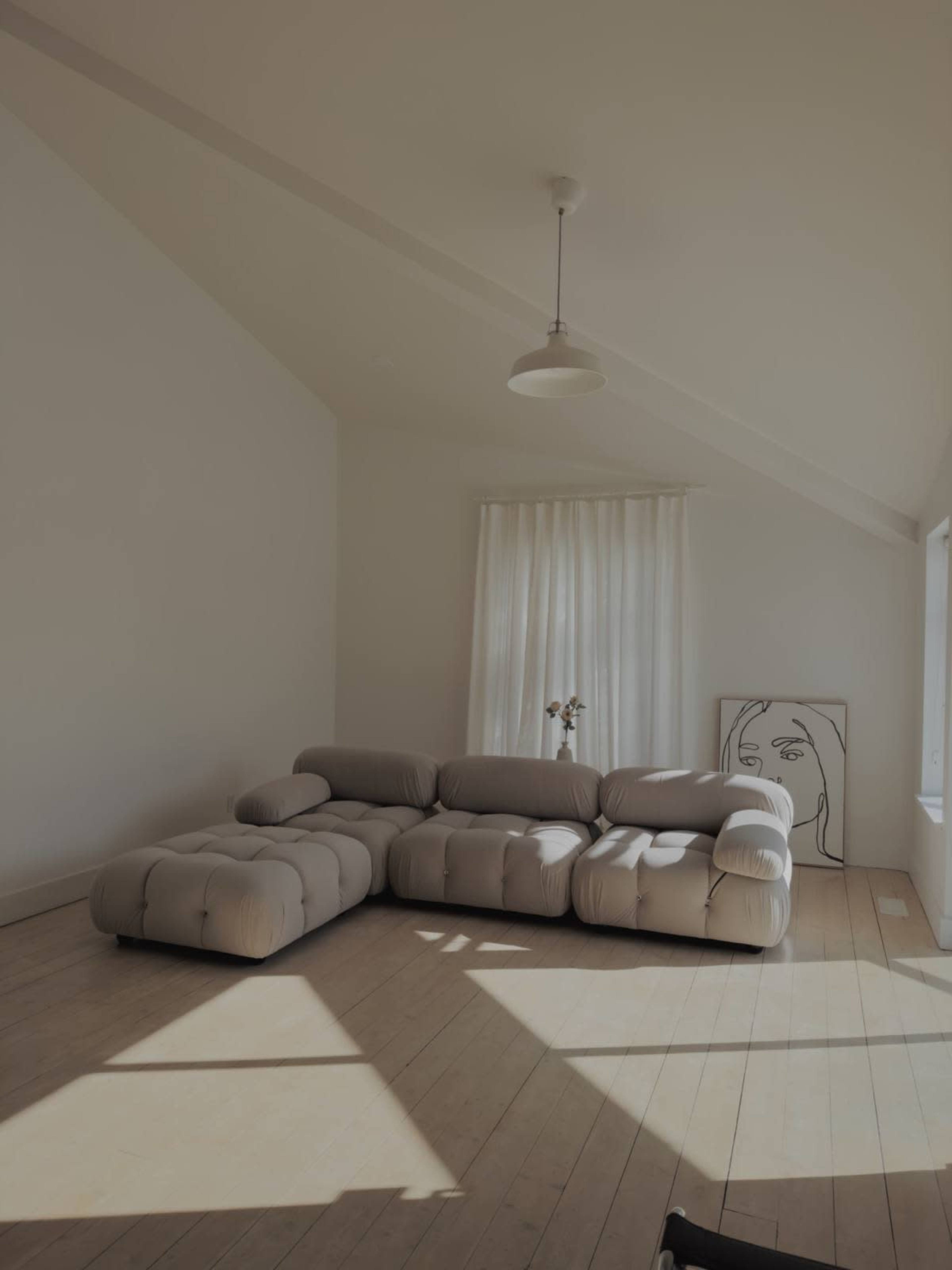 Bright, Open Studio in South Surrey Image in Crescent Beach, Surrey, BC