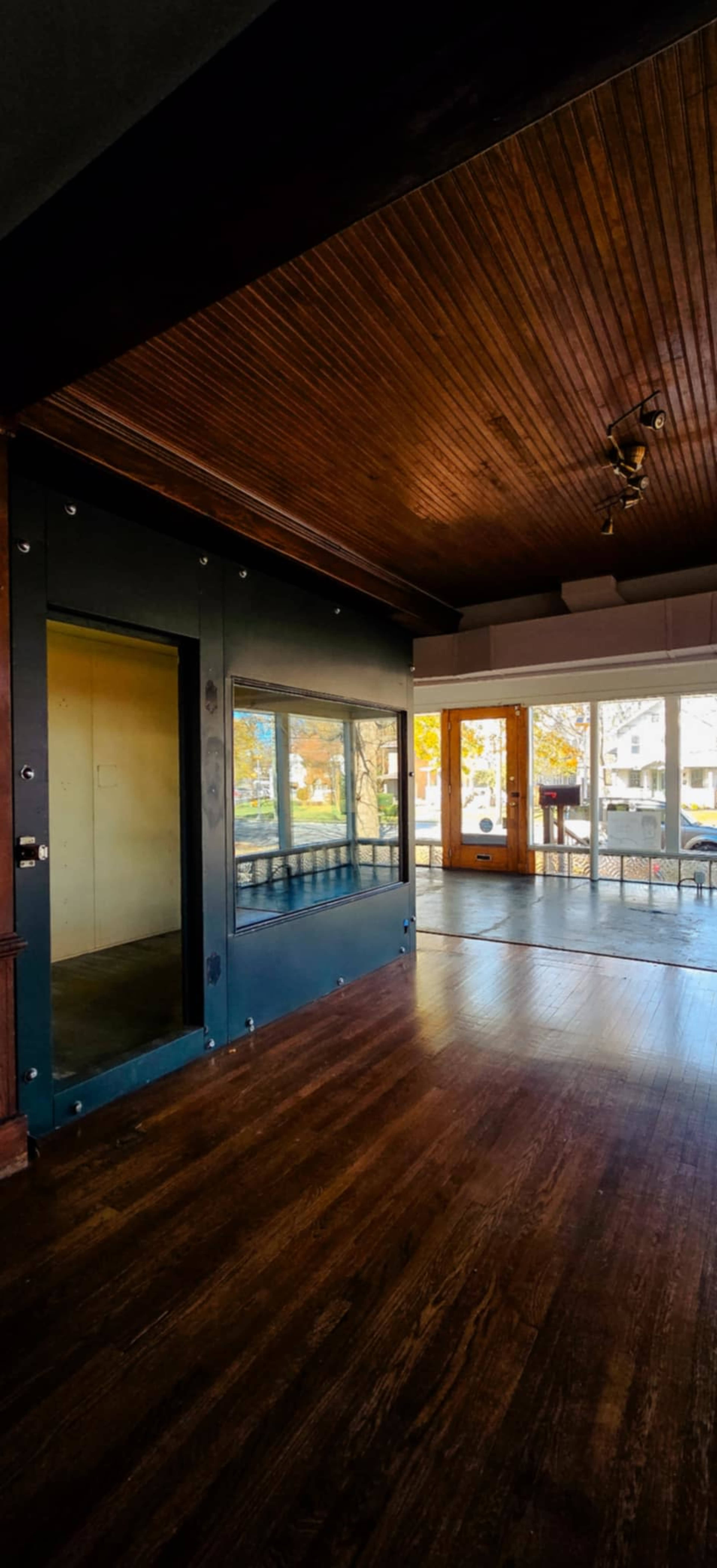 Paul's Studio Image in Irvington, Indianapolis, IN