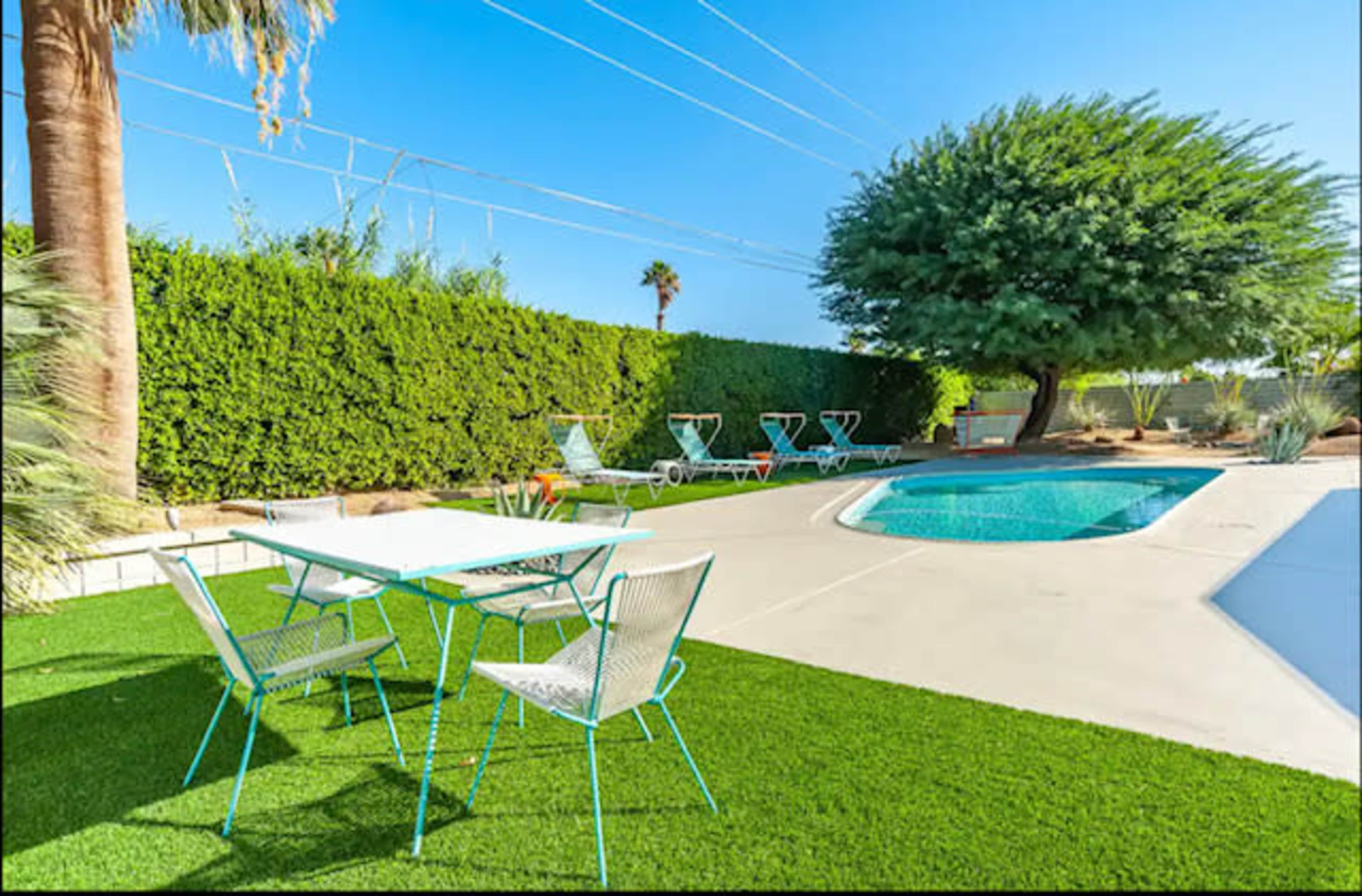 Mid Century Modern Palm Springs House with huge fantastic backyard Image in Palm Springs, palm springs, CA