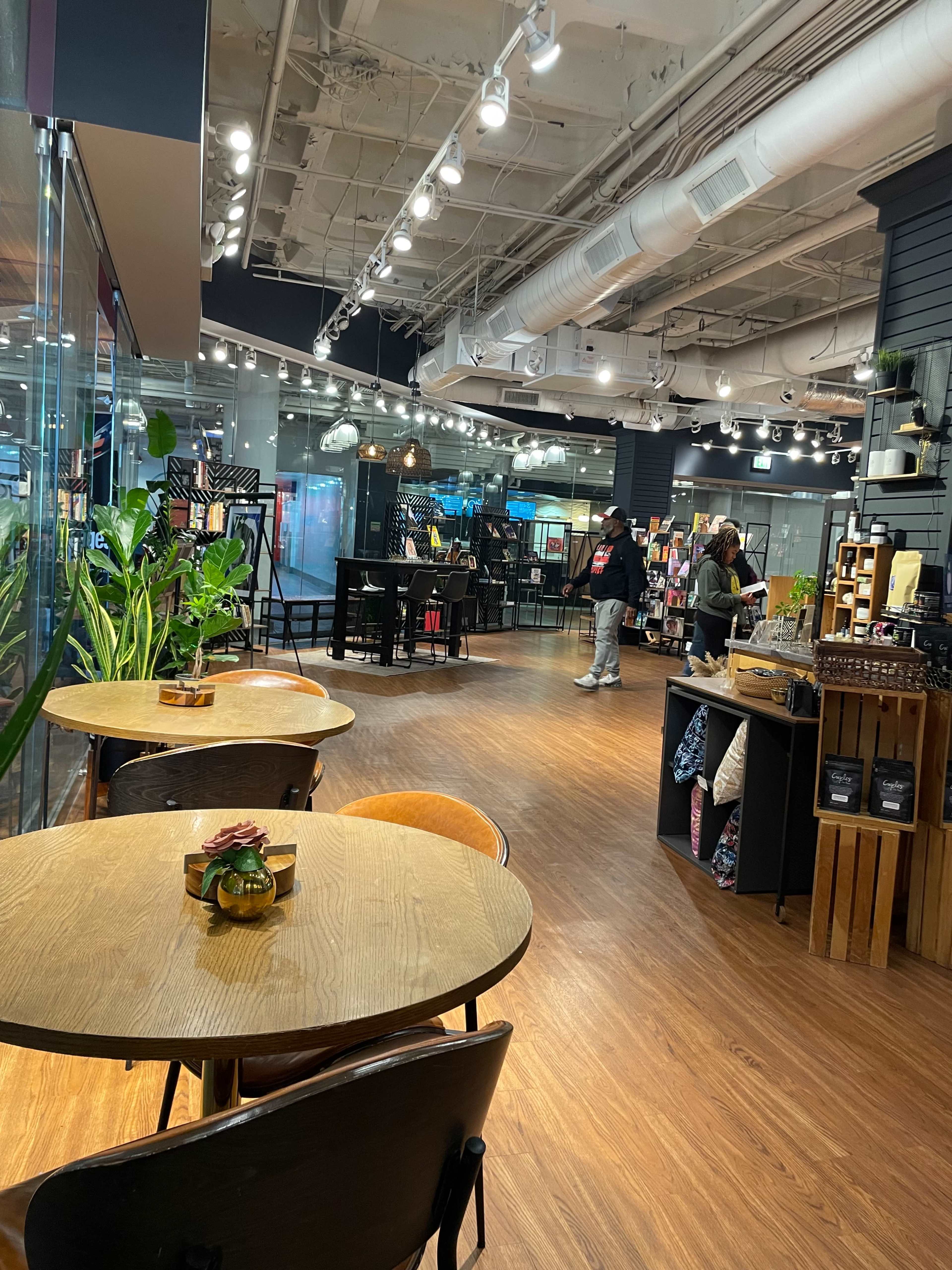 Downtown Tea Bar With Great Ambiance Image in Inner Harbor, BALTIMORE, MD