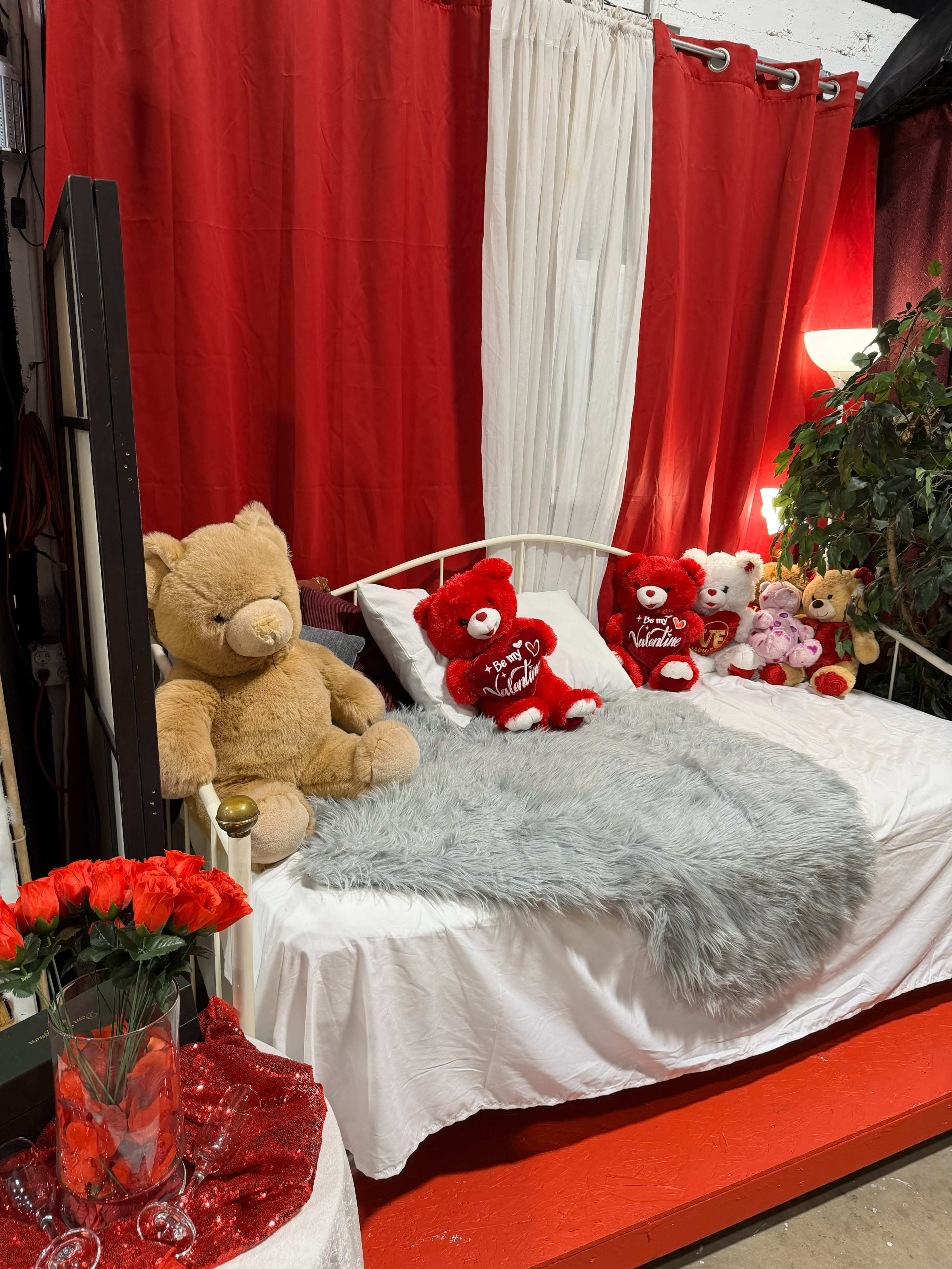 PhotoStudio: 20+ Sets, Natural Light, Creative, 2500sq/ft Photo, Video, Events, Podcasts Image in Gwinnett Village, Norcross, GA