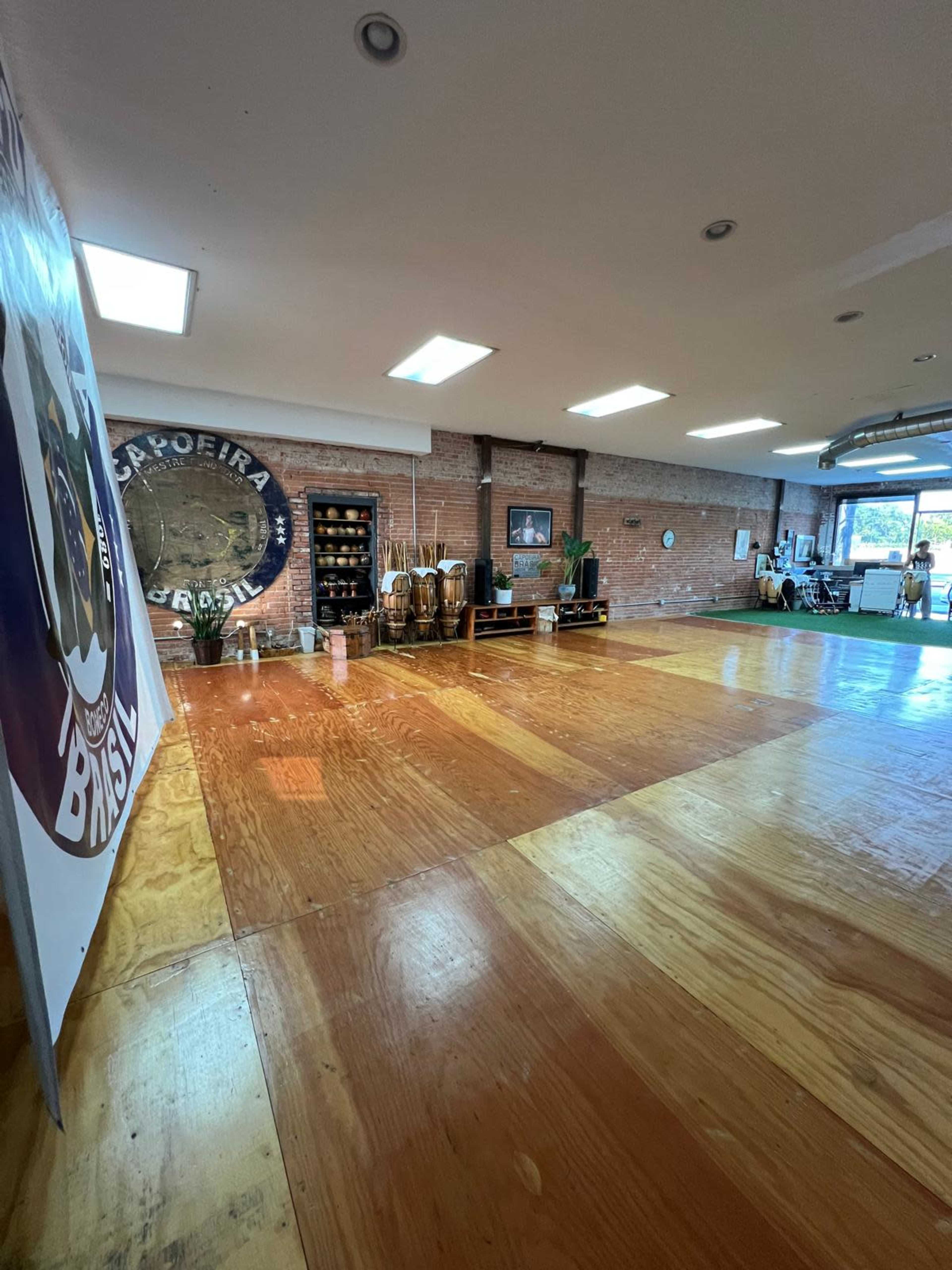 Movement Studio - Open Space and Natural Lights Image in Washington Culver, Culver City, CA