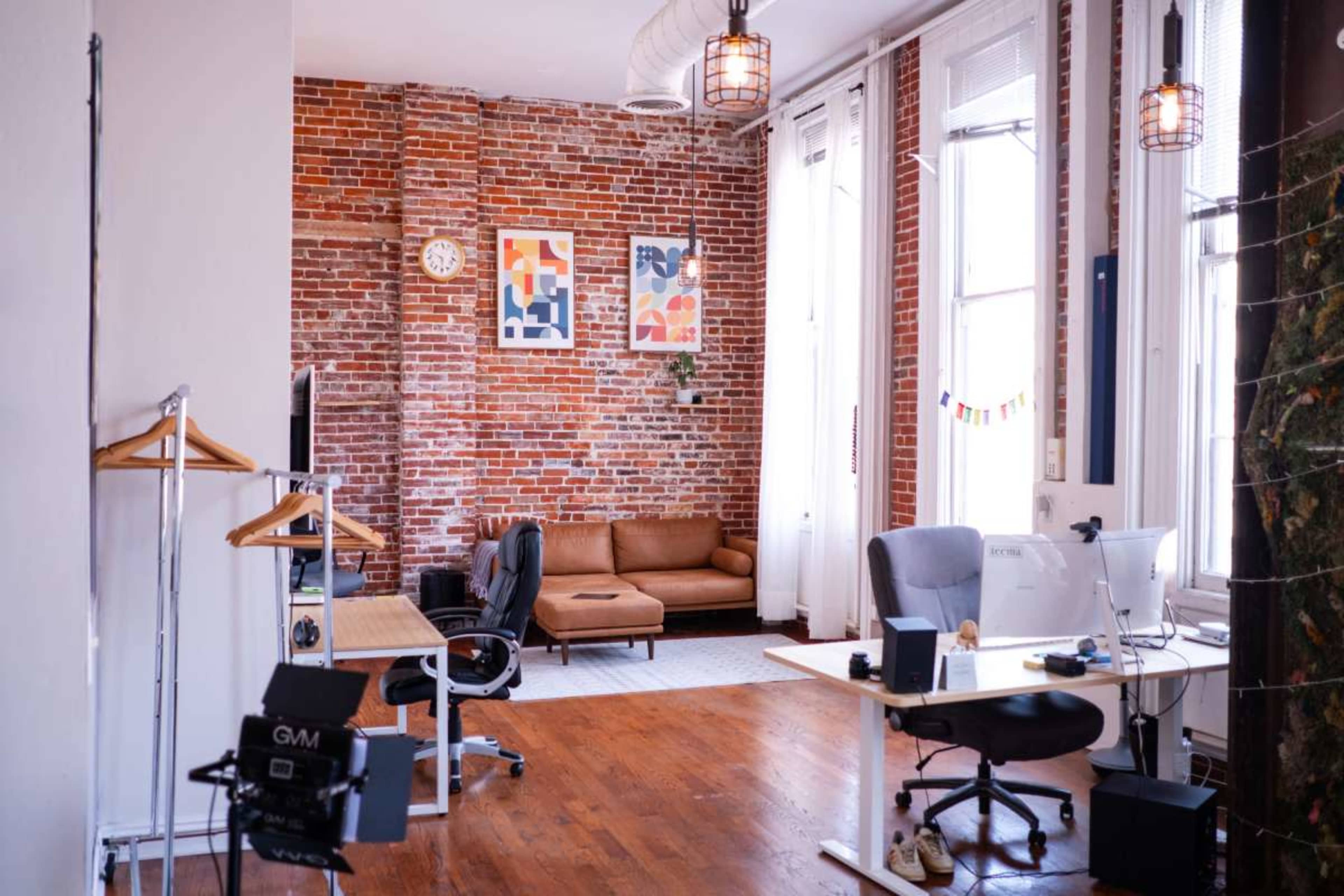 Beautiful Historic Loft with Natural Light, Brick Walls, Studio & Office Image in Gaslamp Quarter, San Diego, CA