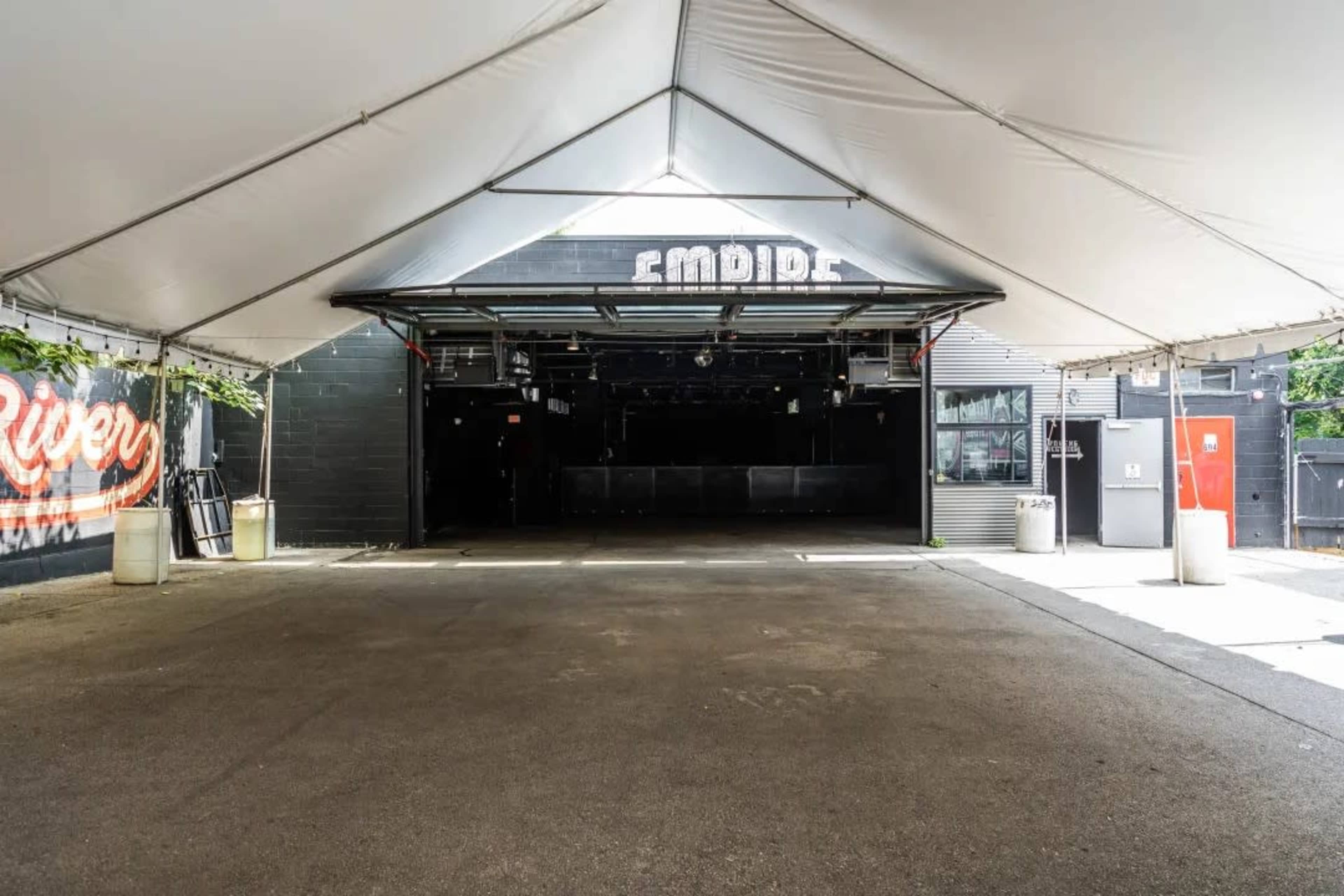 Outdoor Concert Venue Image in Downtown Austin, Austin, TX