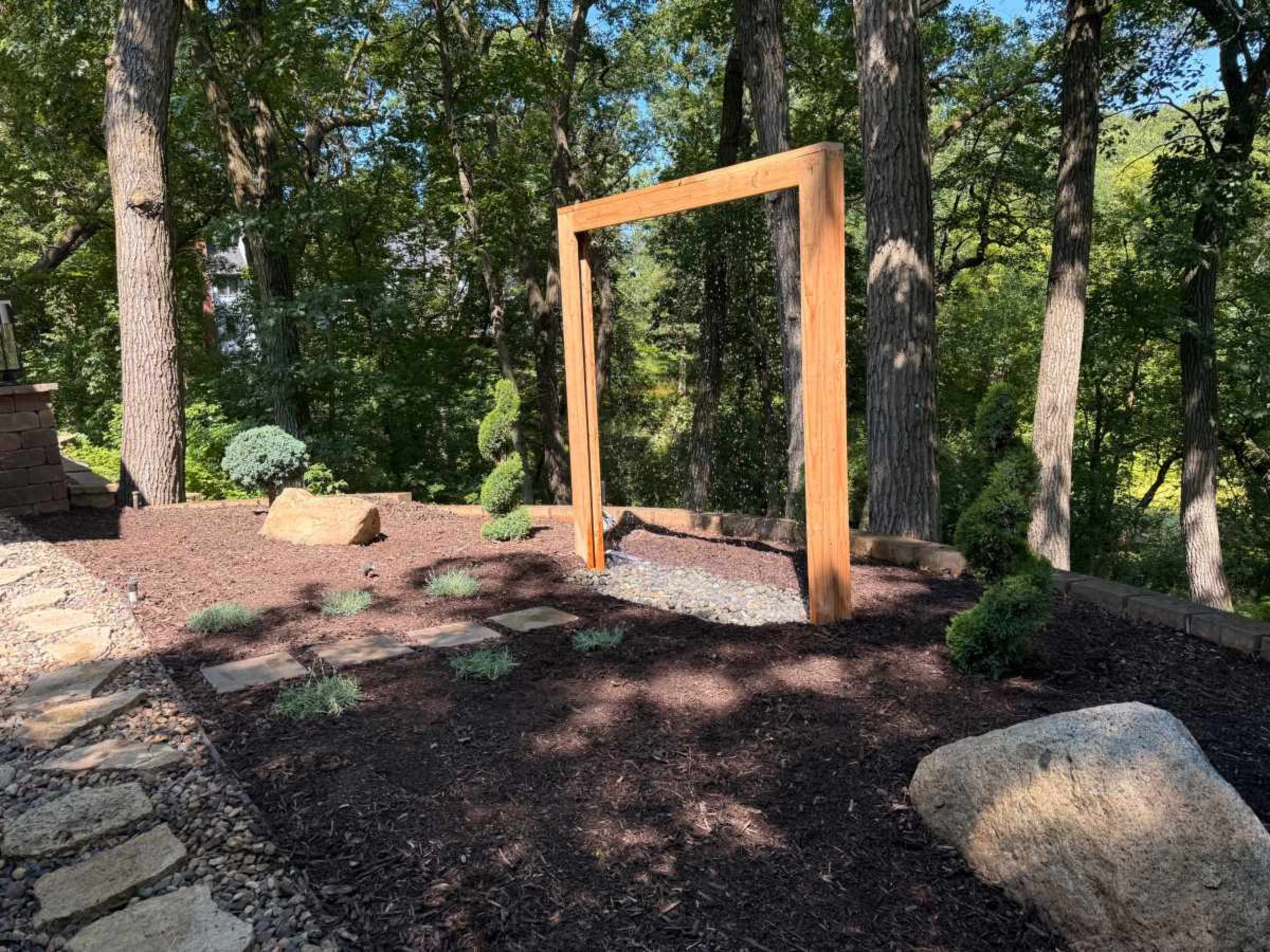 Large Mid-Century Modern home on acreage Image in Lakeville, Lakeville, MN