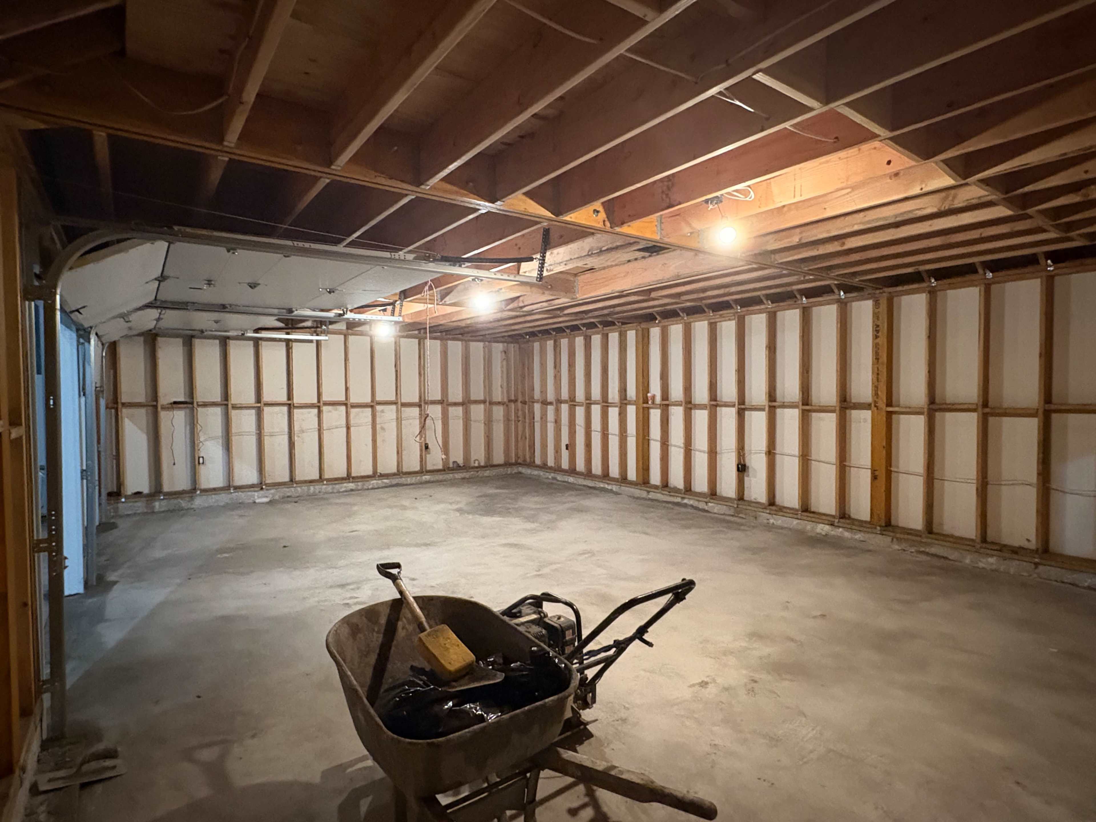 GARAGE/WAREHOUSE PARTY SPACE Image in Hempstead, Cedarhurst, NY