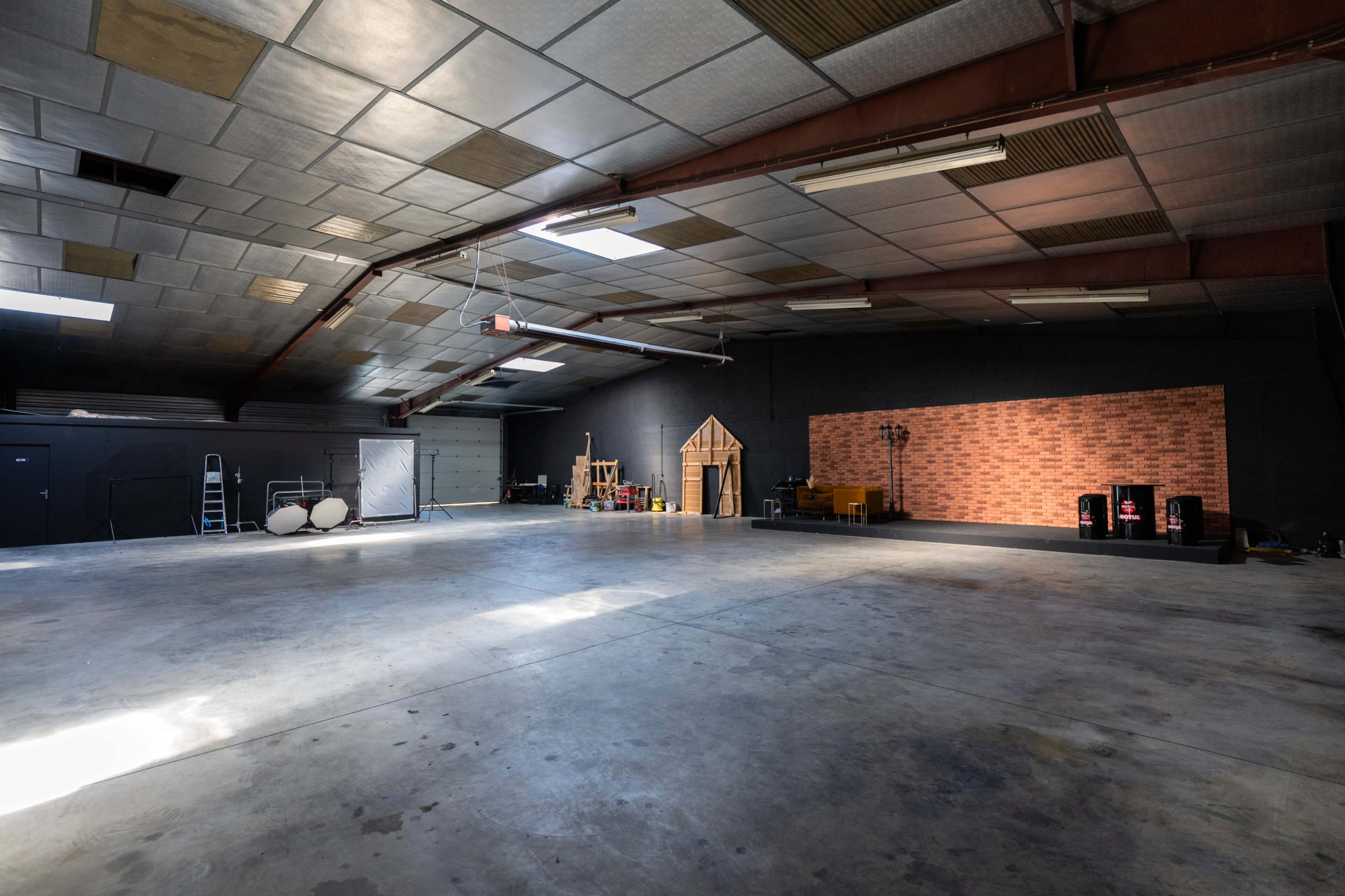 Plateau de tournage Image in , Vert saint denis