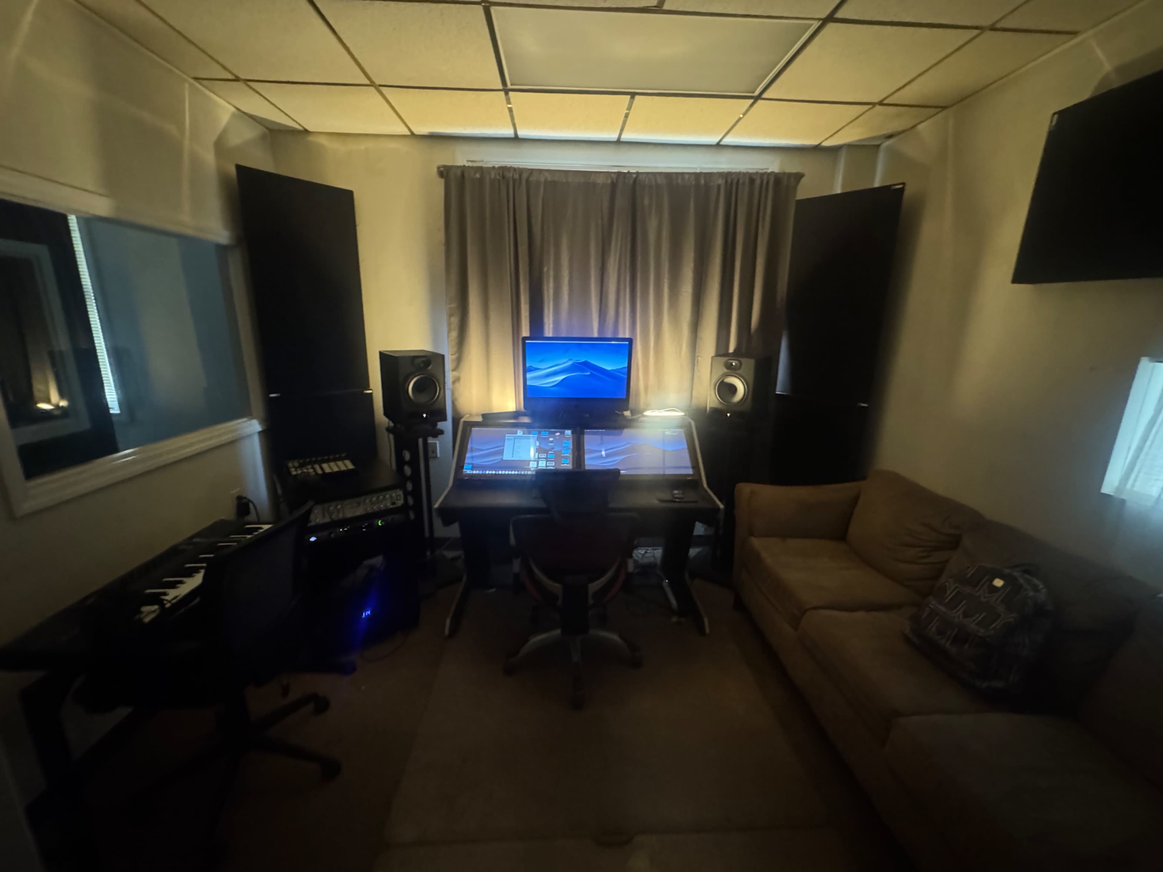 INDUSTRIAL STUDIO Image in Hempstead, Oceanside, NY