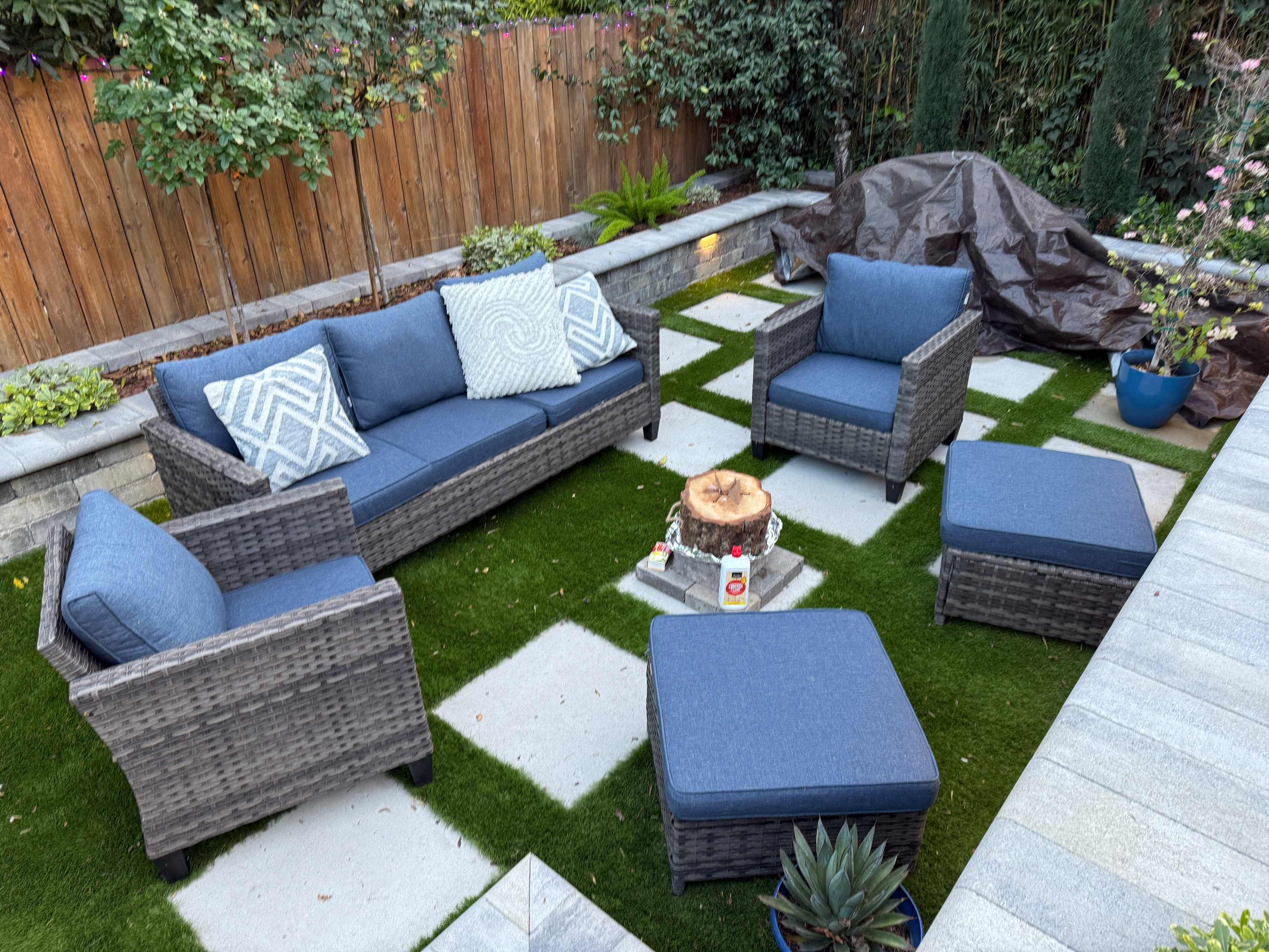 Beautiful Silver Lake Backyard Image in Silver Lake, Los Angeles, CA