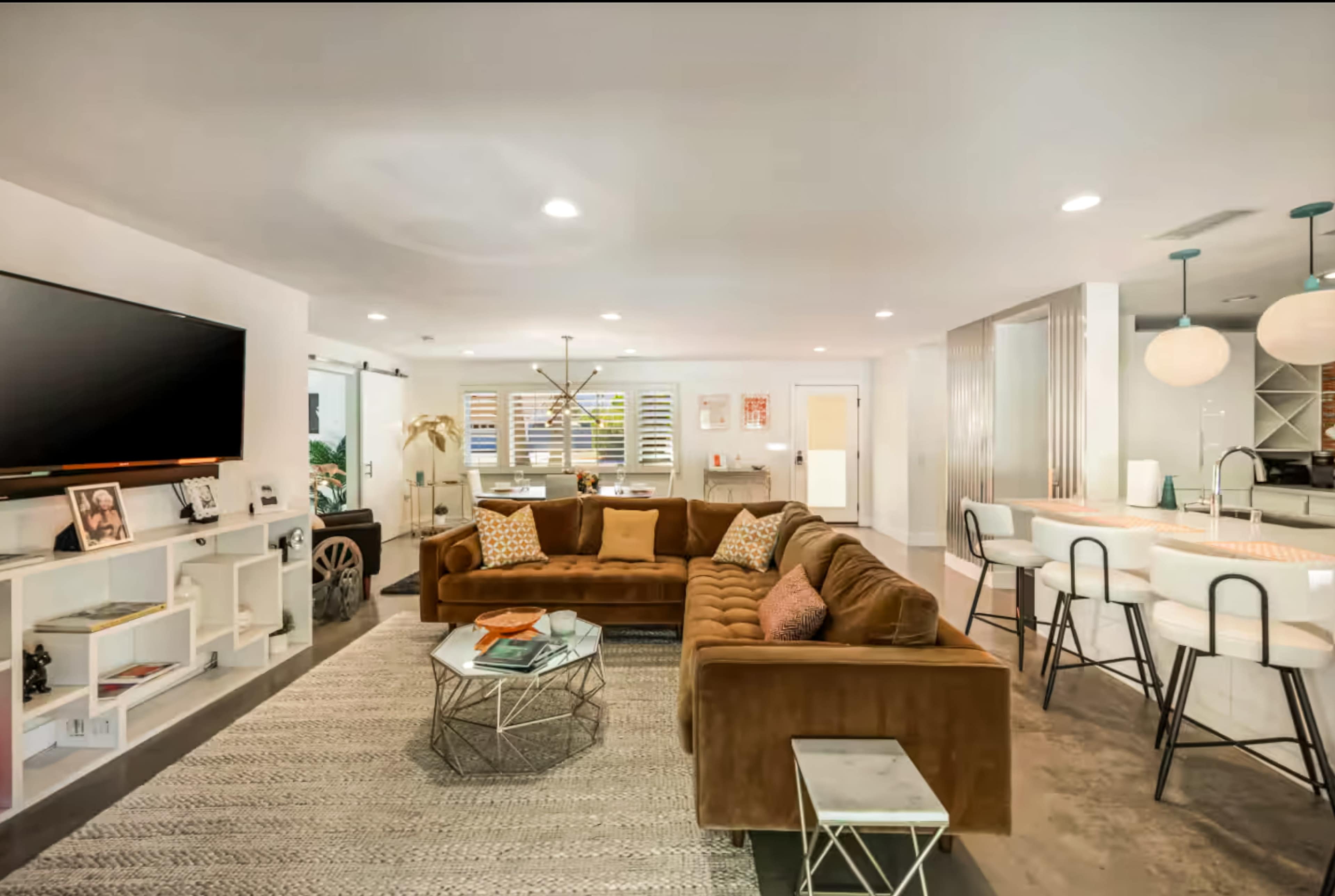 Open-Concept Contemporary House — Production-Ready Indoor Location Image in Palm Springs, Palm Springs, CA