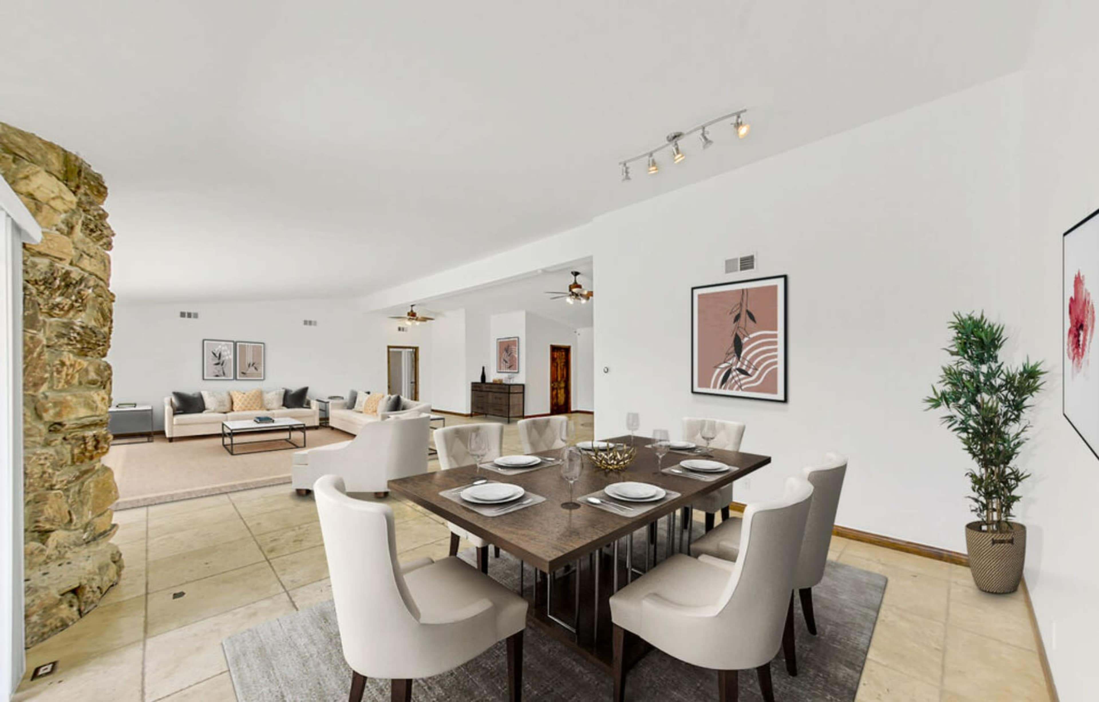 HILLTOP OASIS: PANORAMIC VIEWS & BRIGHT INTERIORS Image in Trousdale Estates, Beverly Hills, CA