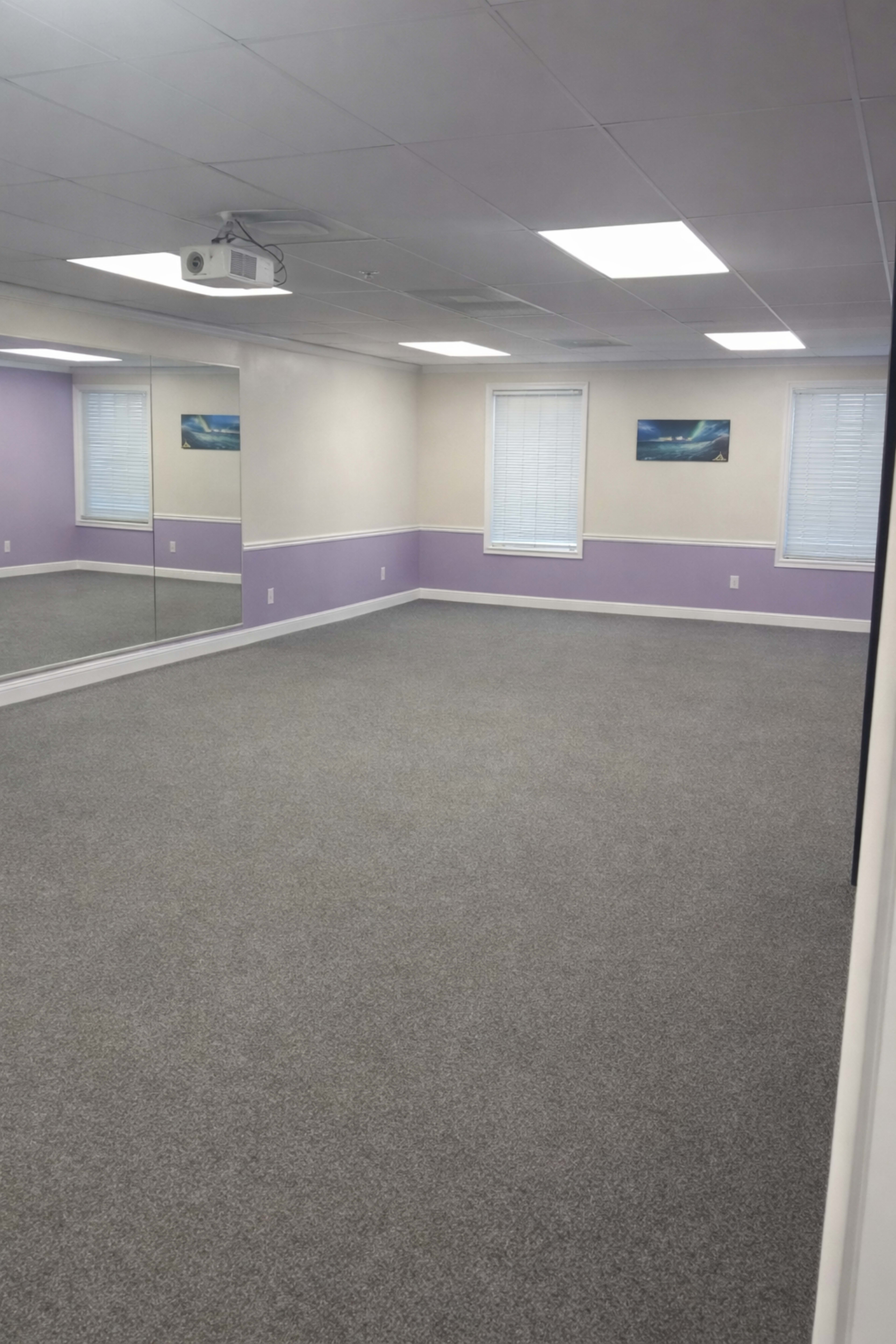 Large Private Studio with Full-Length Mirrors and Staging Room Image in Echo Meadows, Goodlettsville, TN