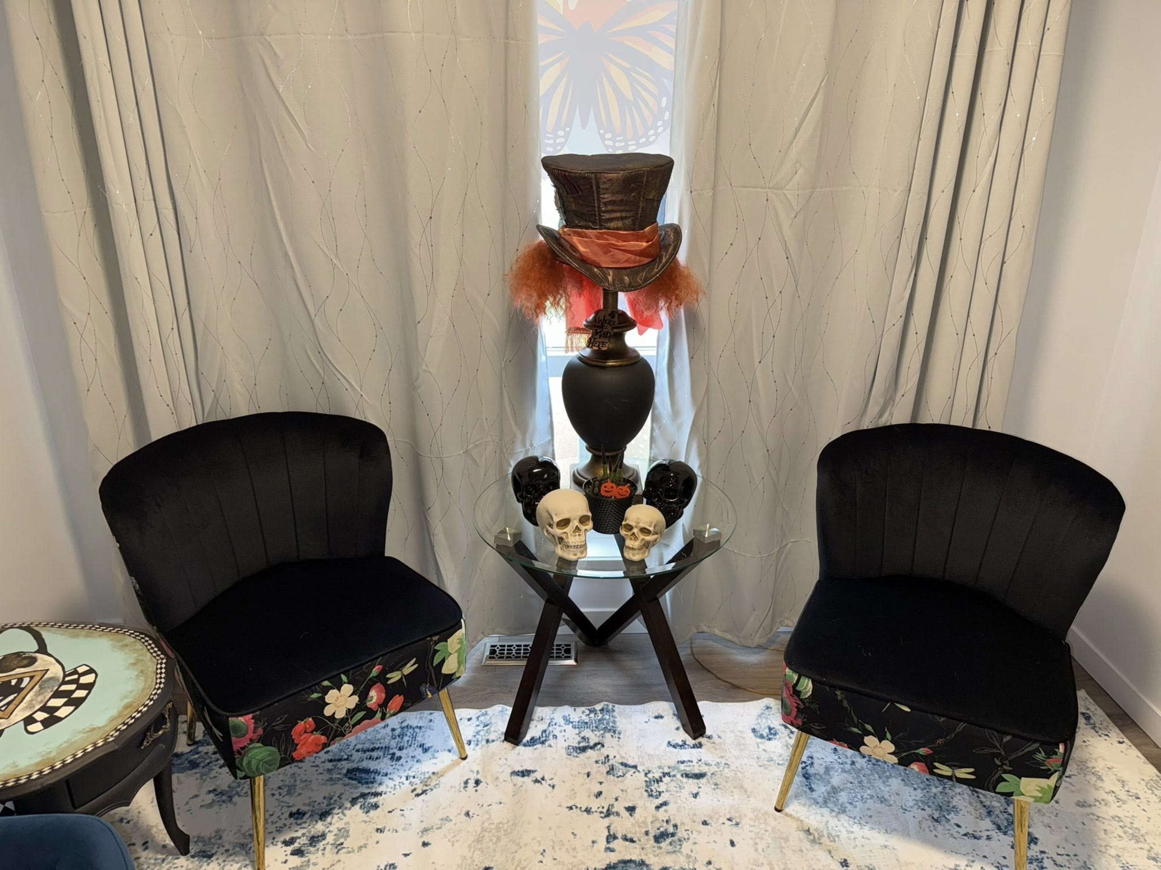 Quiet and colorful creative space in NE Image in Northeast Calgary, Calgary, AB