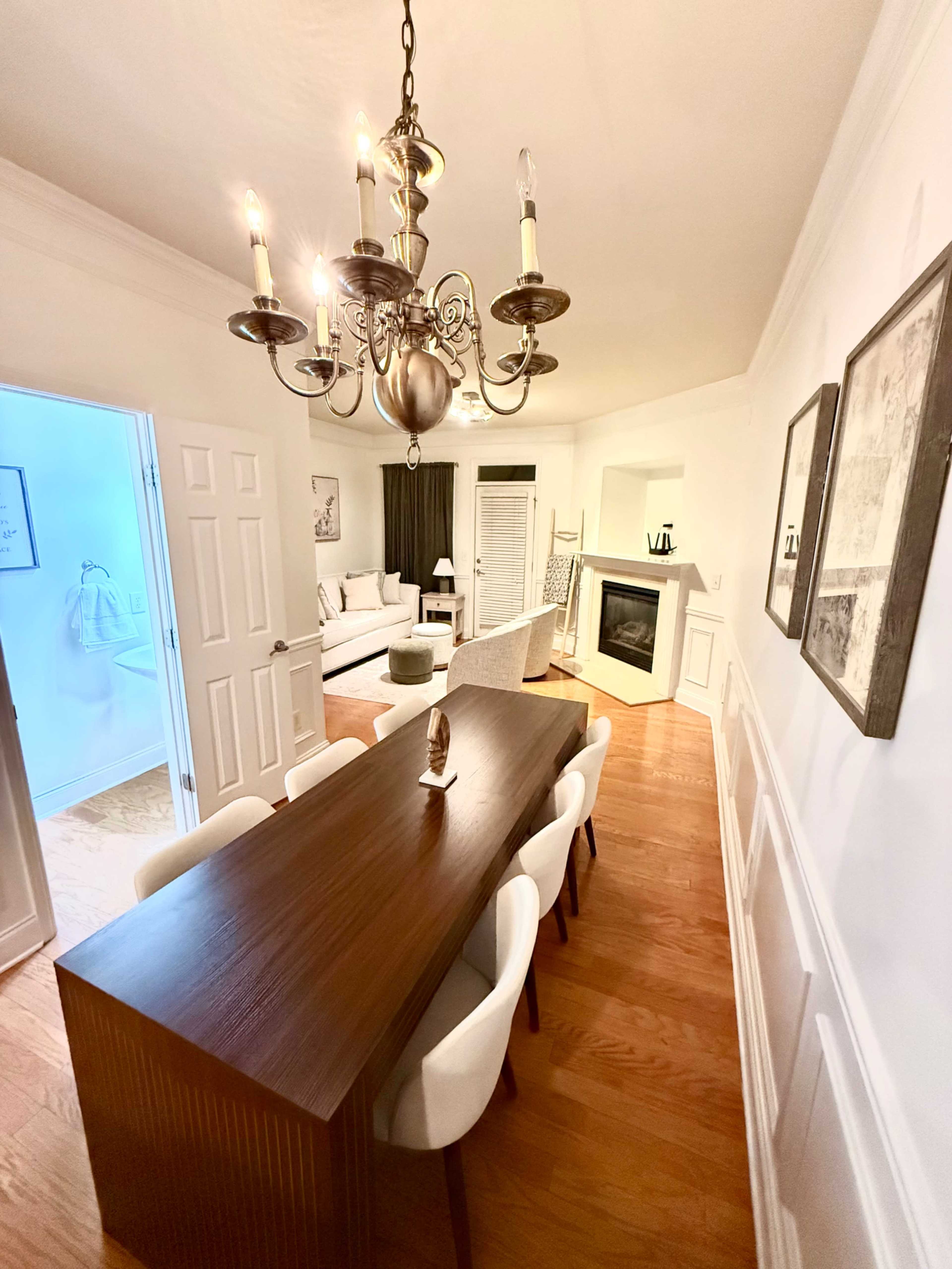 Community vibe / Cozy gathering space Image in Midtown, Atlanta, GA